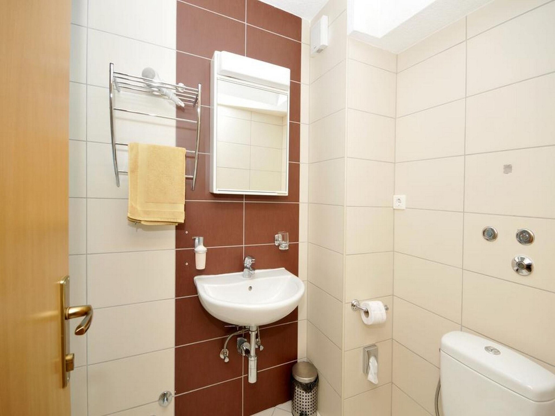 Appartement Sandra met zeezicht, terras en gedeeld zwembad op 100m van strand - foto 22