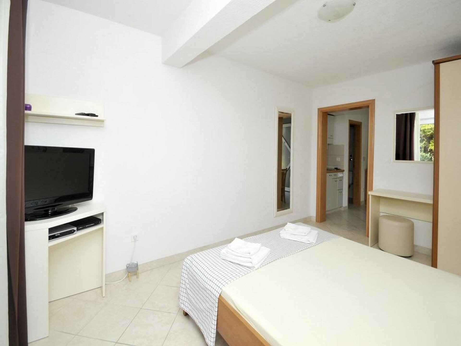 Appartement Sandra met zeezicht, terras en gedeeld zwembad op 100m van strand - foto 18