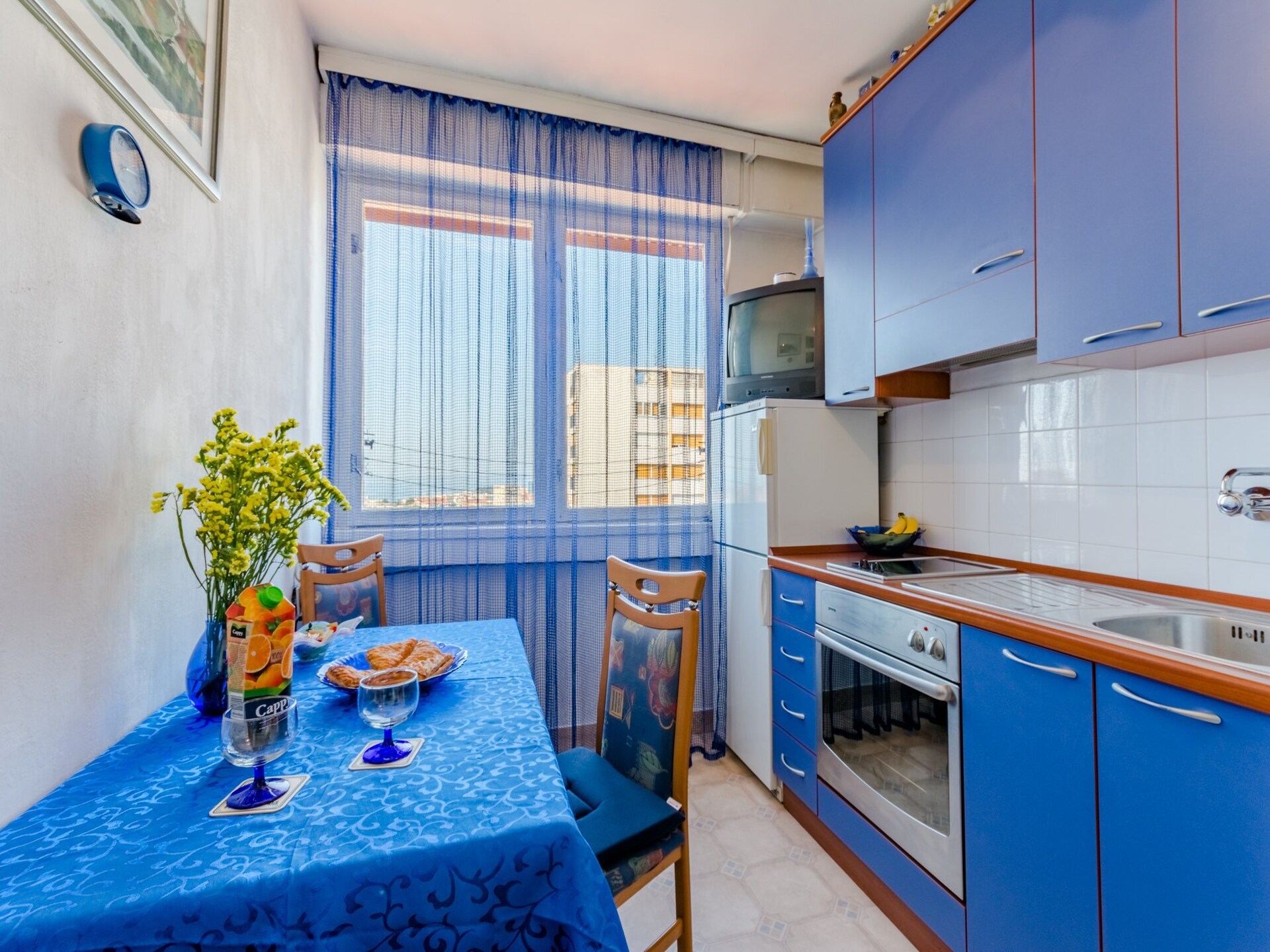 Licht studio-appartement met zeezicht in Split - foto 9