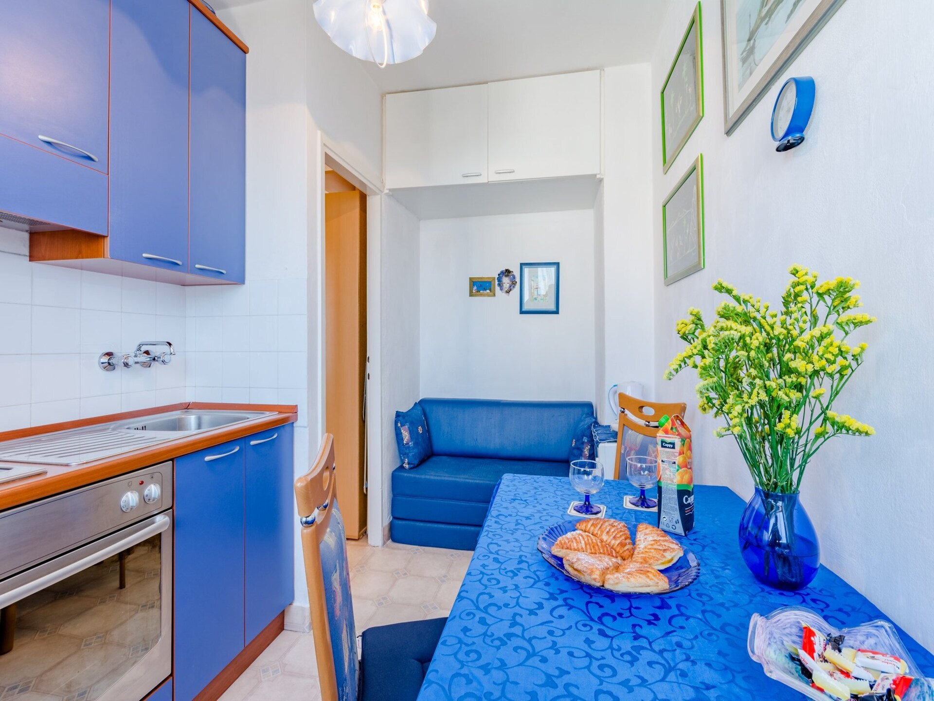 Licht studio-appartement met zeezicht in Split - foto 7