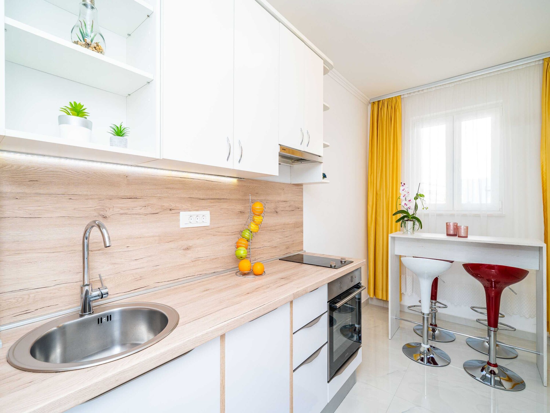 Comfortabel 5-persoons appartement met hot tub en zeezicht in Mlini - foto 5