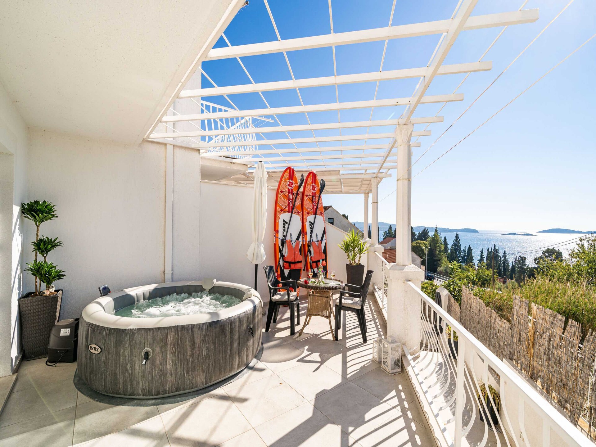 Comfortabel 5-persoons appartement met hot tub en zeezicht in Mlini - foto 24