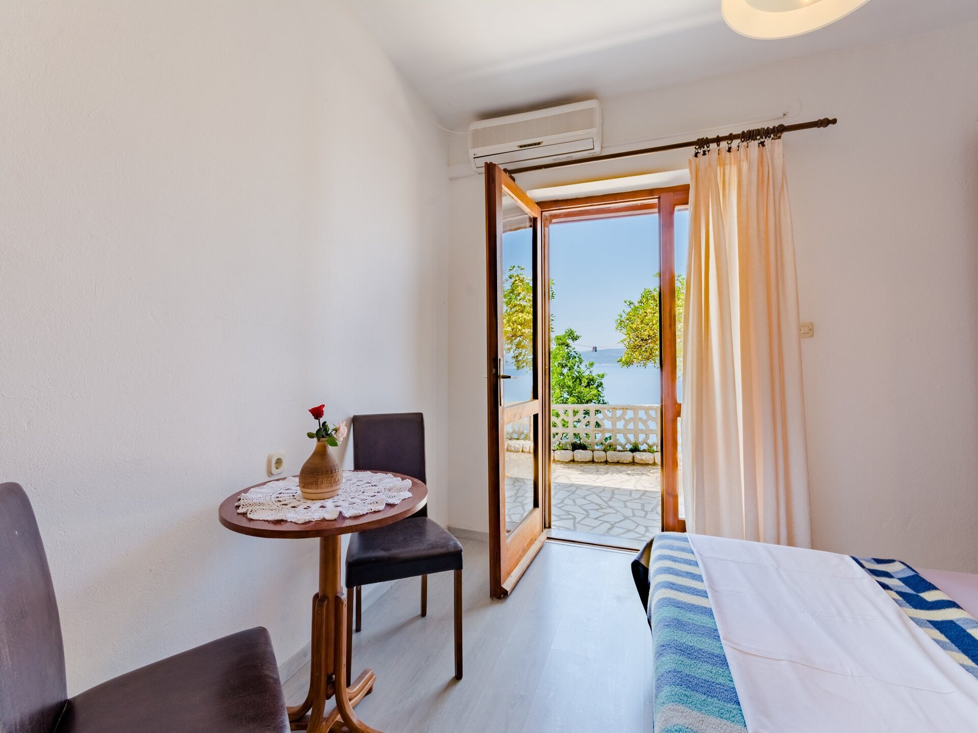 Aan het strand: Ruim appartement met zeezicht in Brela - foto 9