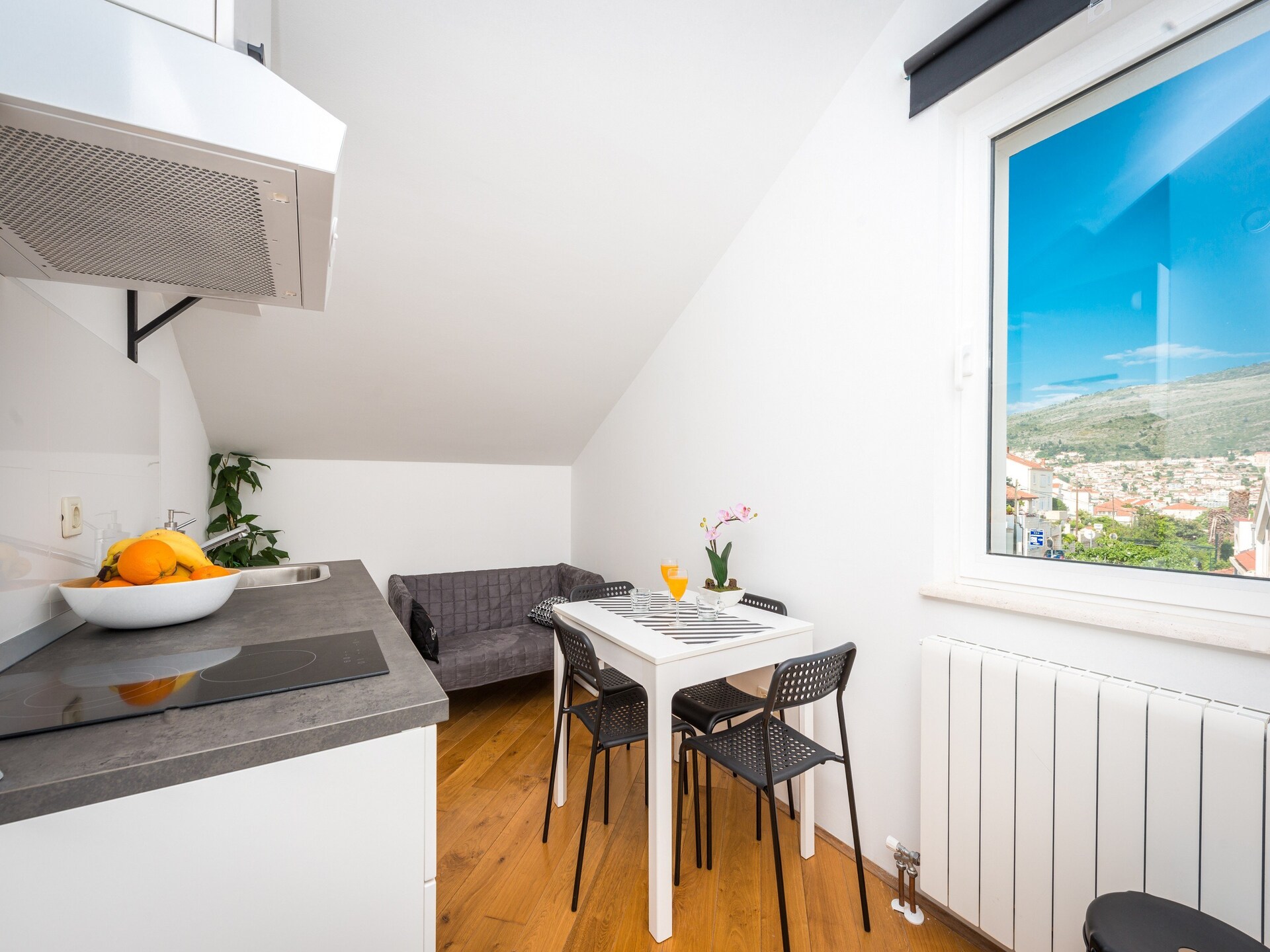Modern appartement met deels zeezicht en terras op loopafstand van strand - foto 4