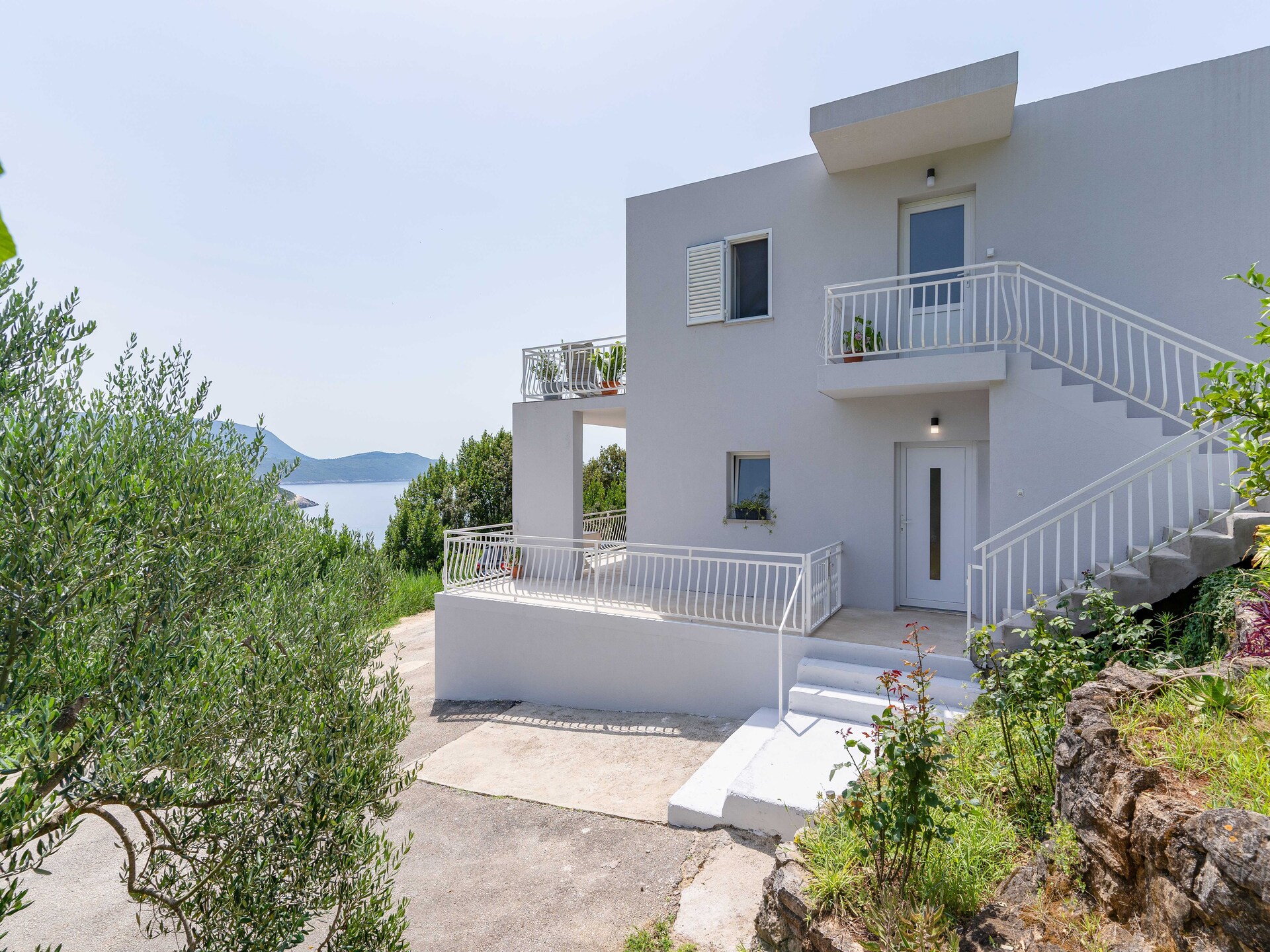 Op 800 m van het strand: Ruim appartement in Molunat met zeezicht - foto 19