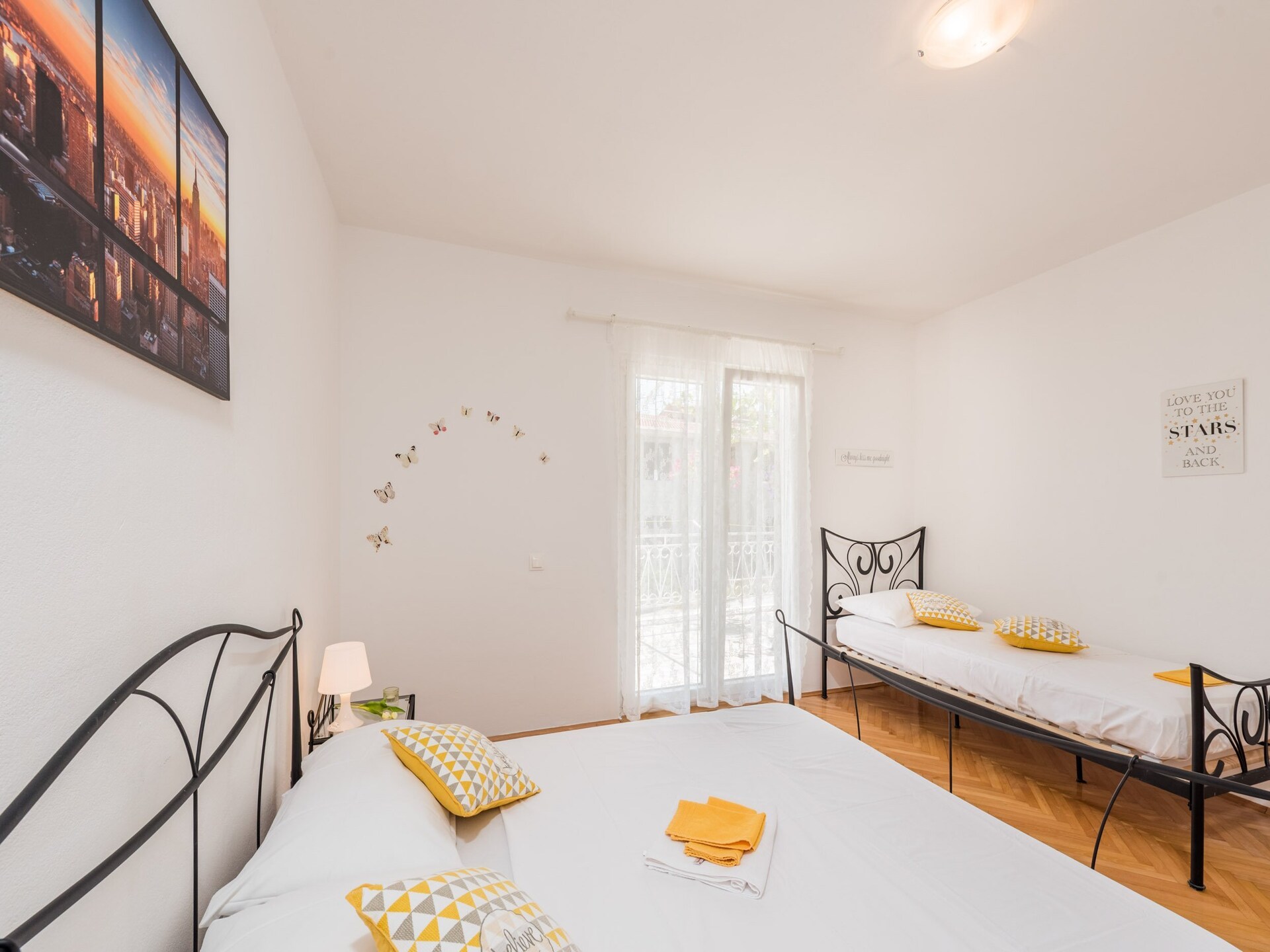Ruim appartement met balkon op 15 minuten van het centrum van Split - foto 24