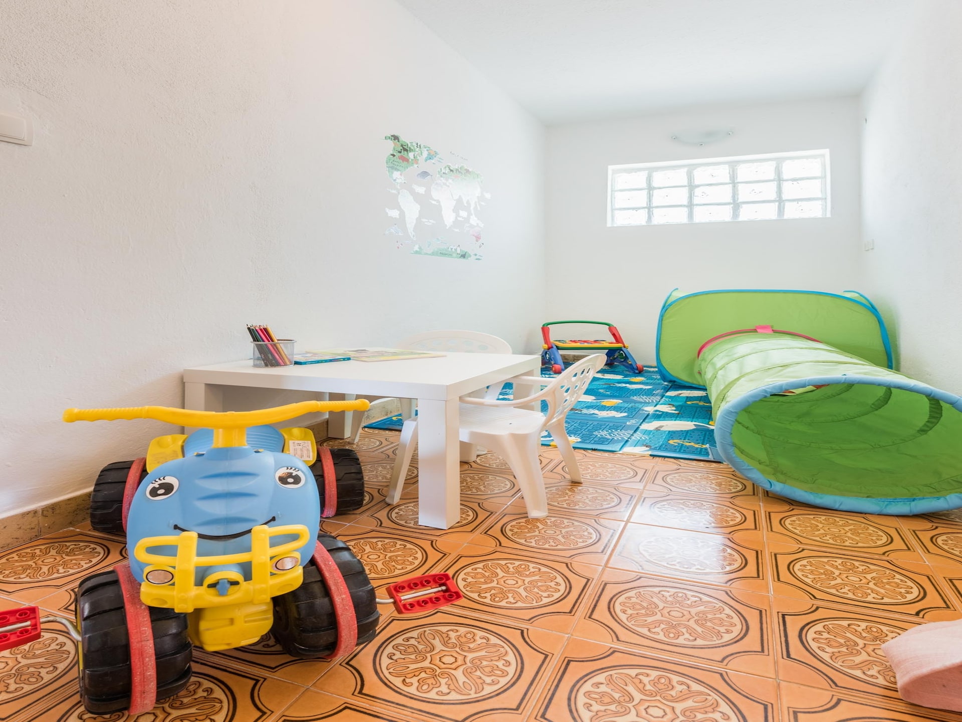 Ruim appartement met balkon op 15 minuten van het centrum van Split - foto 10