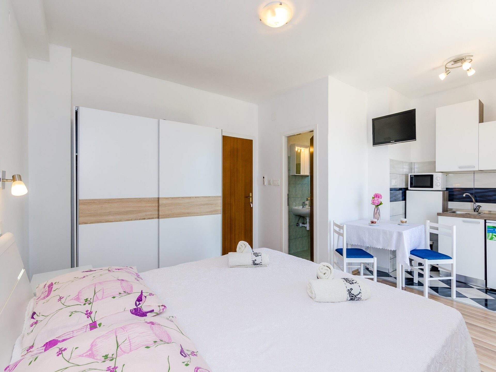 Premium studio met balkon en zeezicht in Slano, op 100 meter van het strand - foto 12