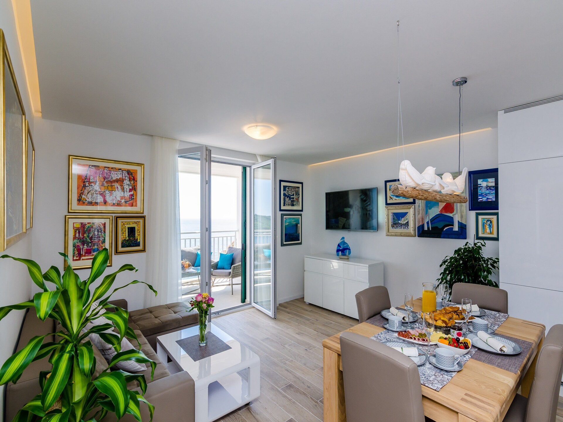Ruim appartement met balkon en adembenemend zeezicht in Ploče, vlakbij de oude stad - foto 6