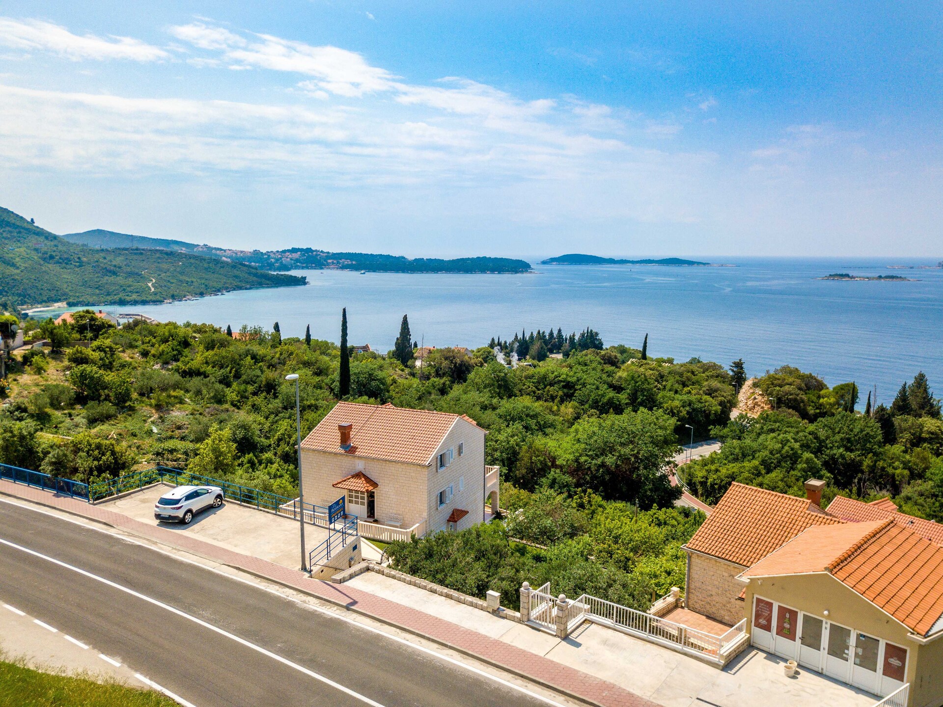 Deluxe appartement met zeezicht en terras nabij strand Mlini - foto 9