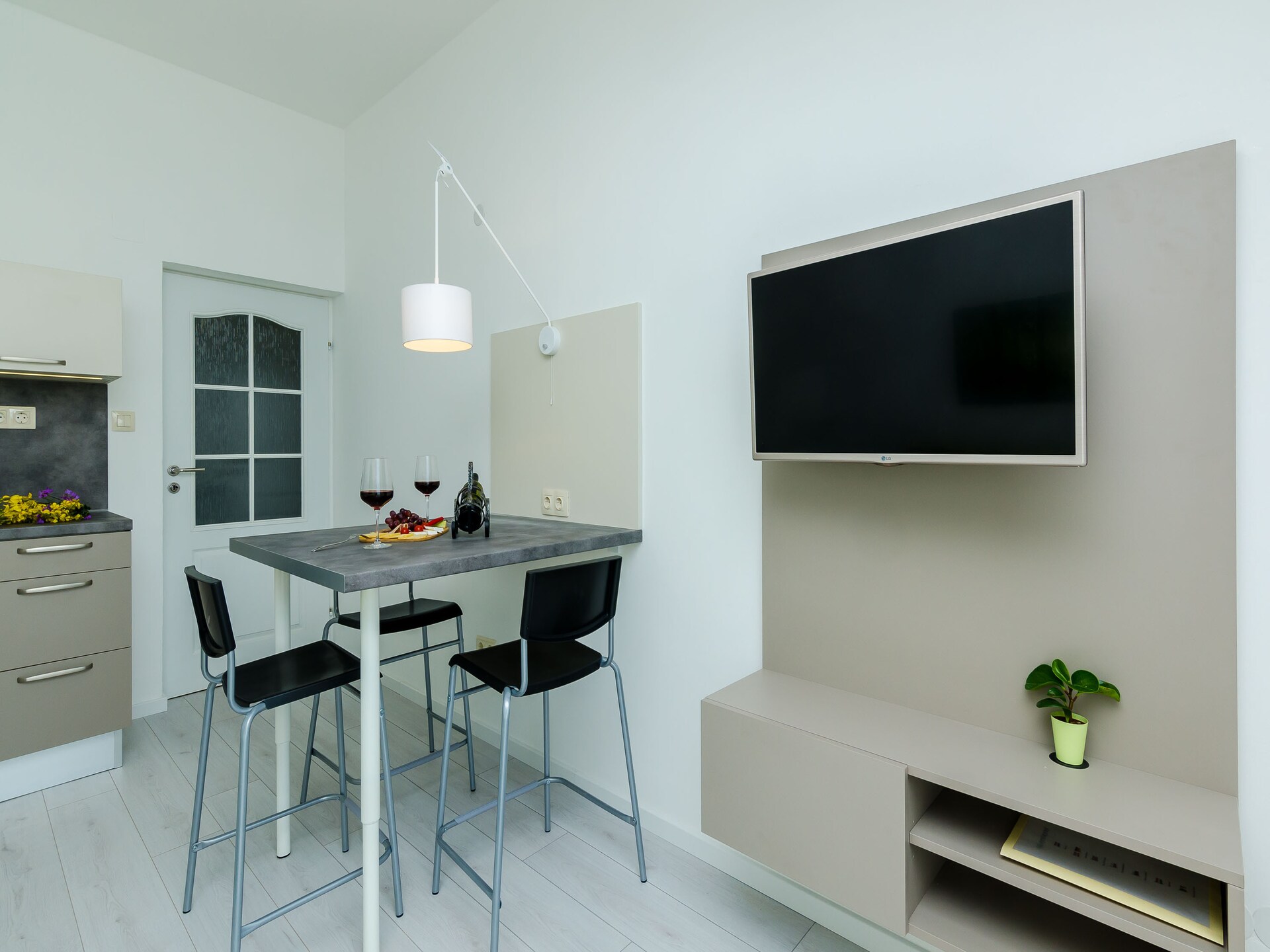 Comfort appartement met balkon en zeezicht nabij Dubrovnik voor 3 personen - foto 3