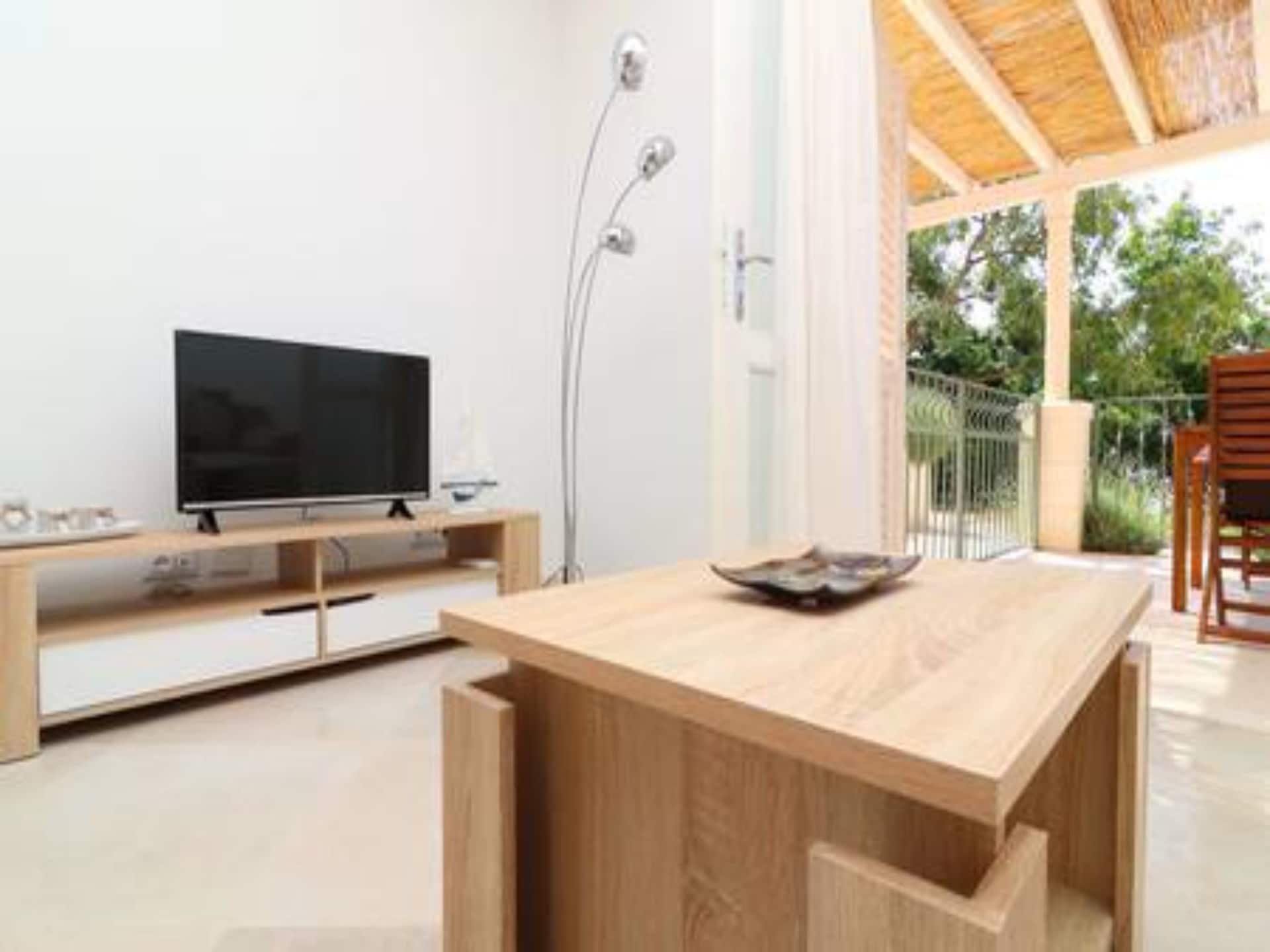 Appartement met zeezicht en terras in rustige Trstenik - foto 9