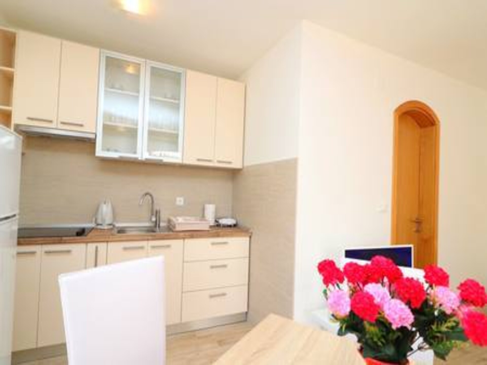 Luxe studio met zeezicht in het rustige Trstenik - foto 8