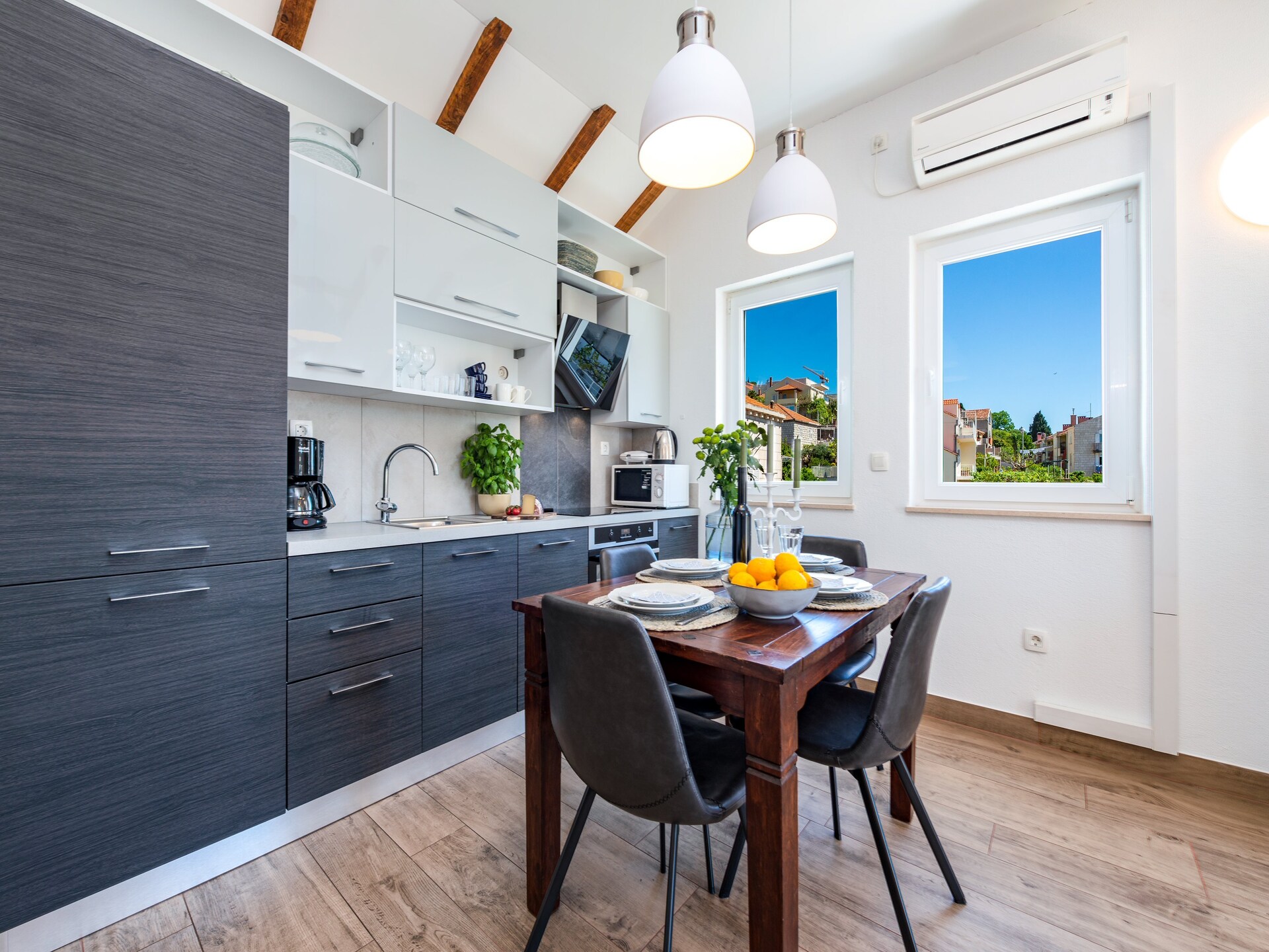 Comfortabel appartement met balkon en uitzicht op Dubrovnik – vlakbij strand en oude stad - foto 11