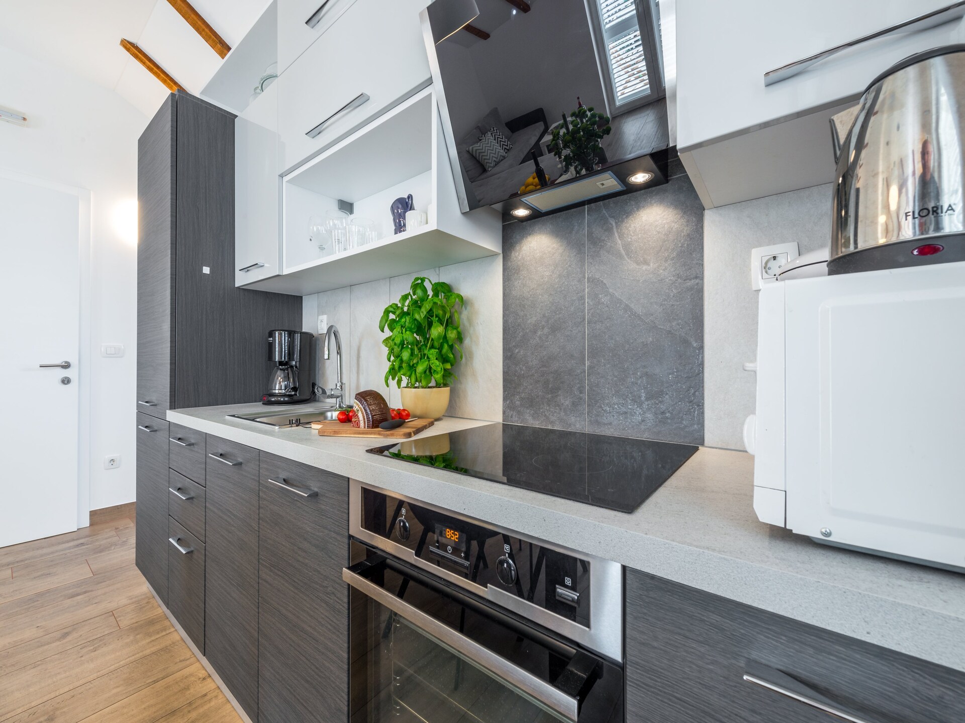 Comfortabel appartement met balkon en uitzicht op Dubrovnik – vlakbij strand en oude stad - foto 14