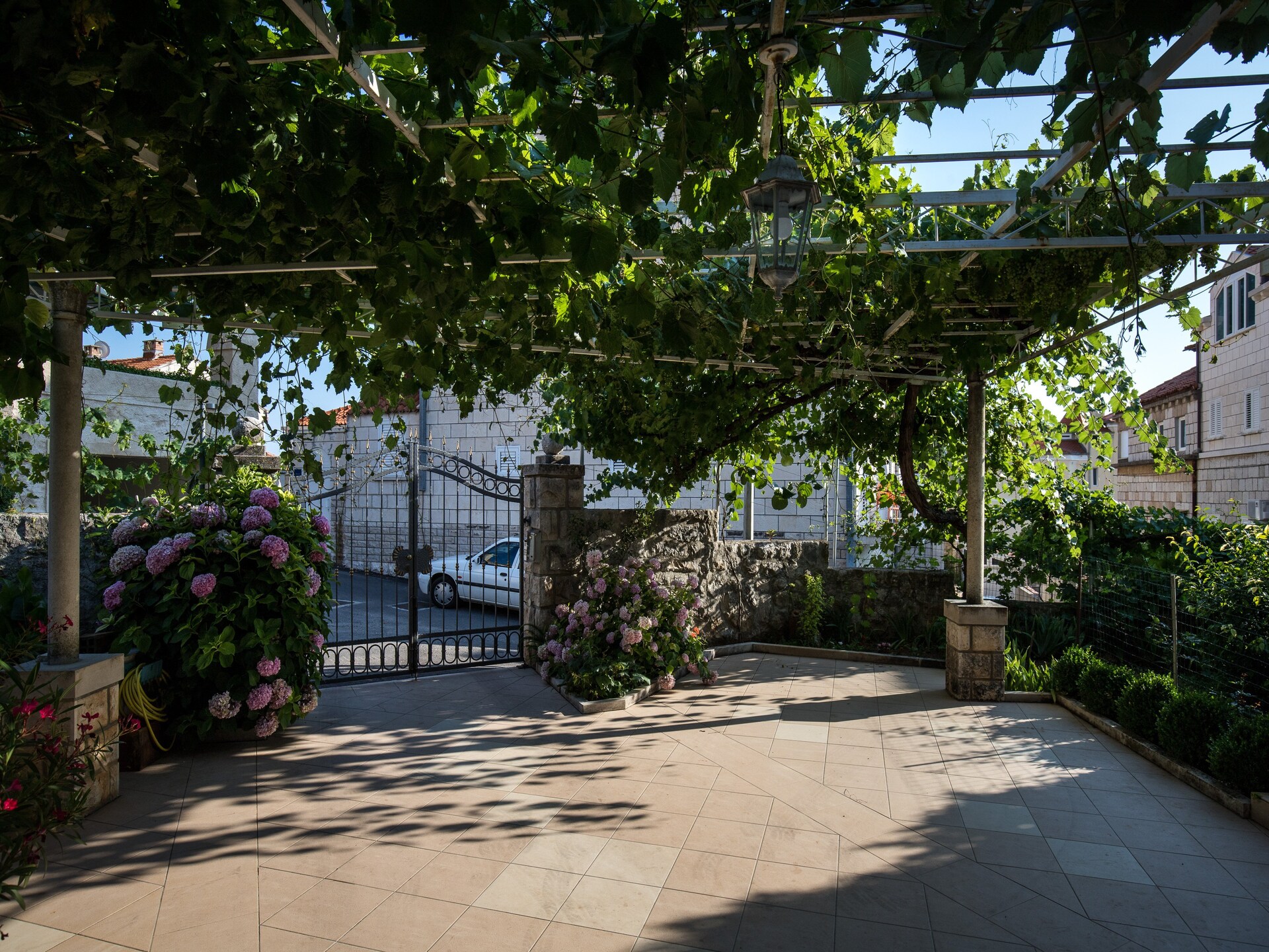 Studio met terras en tuinzicht op 800m van de oude stad Dubrovnik - foto 15