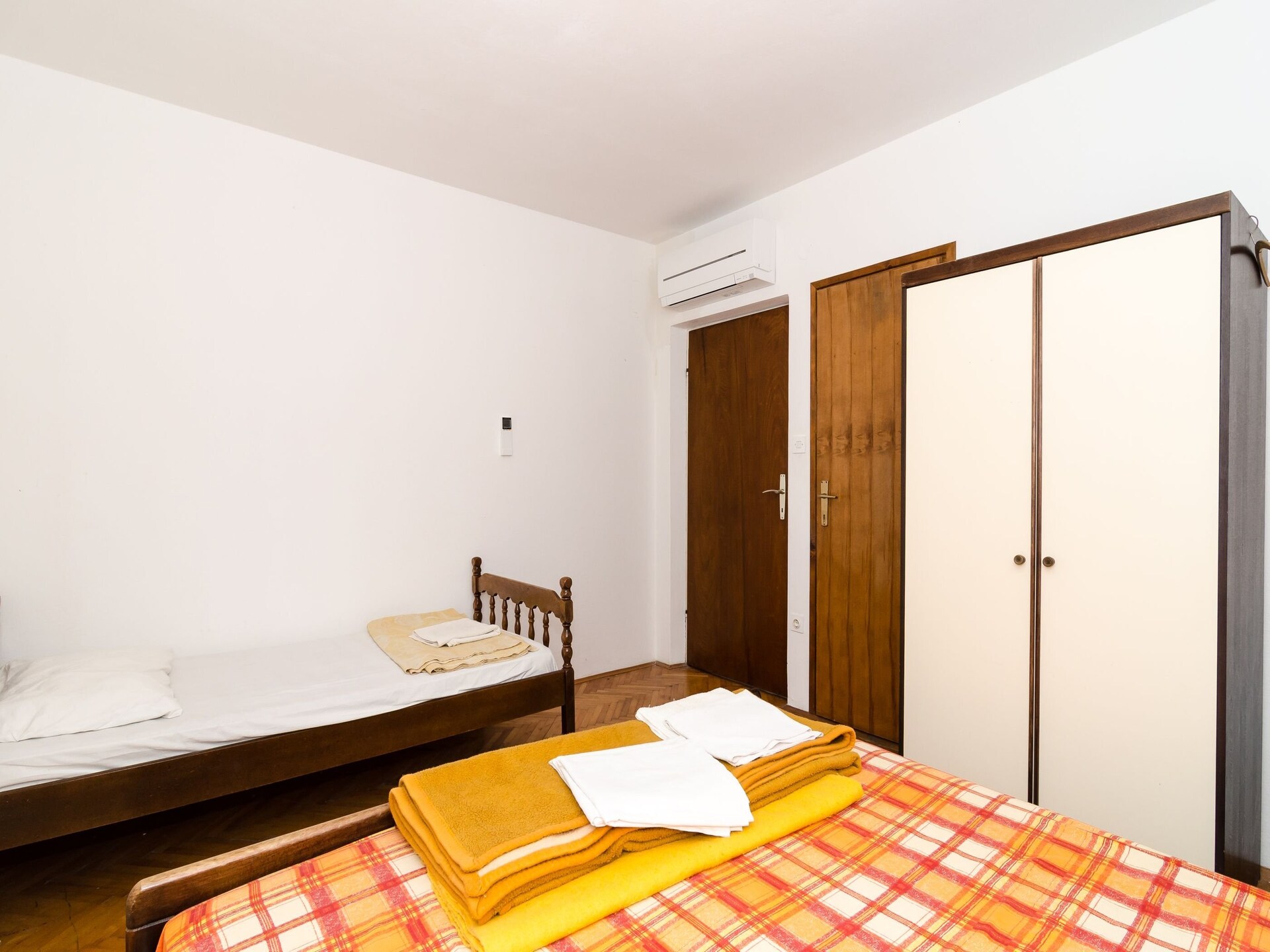 Triple Room 2 in Villa Peragić: Slapen aan de Baai van Molunat - foto 9