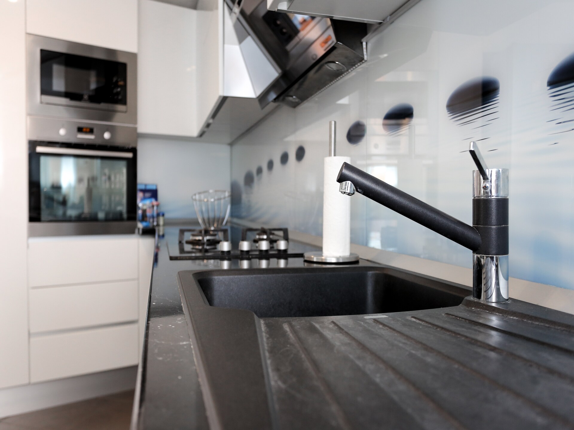 Knus appartement op 50 meter van zee in Supetar, eiland Brač - foto 12