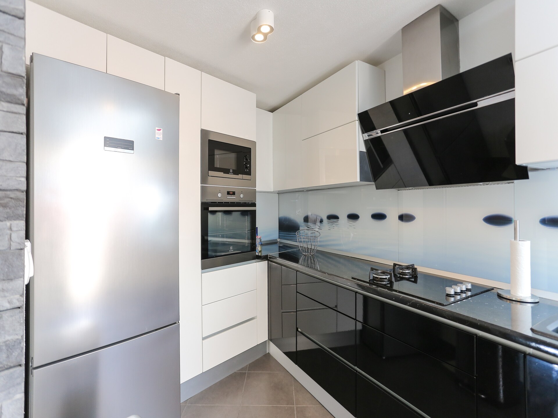 Knus appartement op 50 meter van zee in Supetar, eiland Brač - foto 9