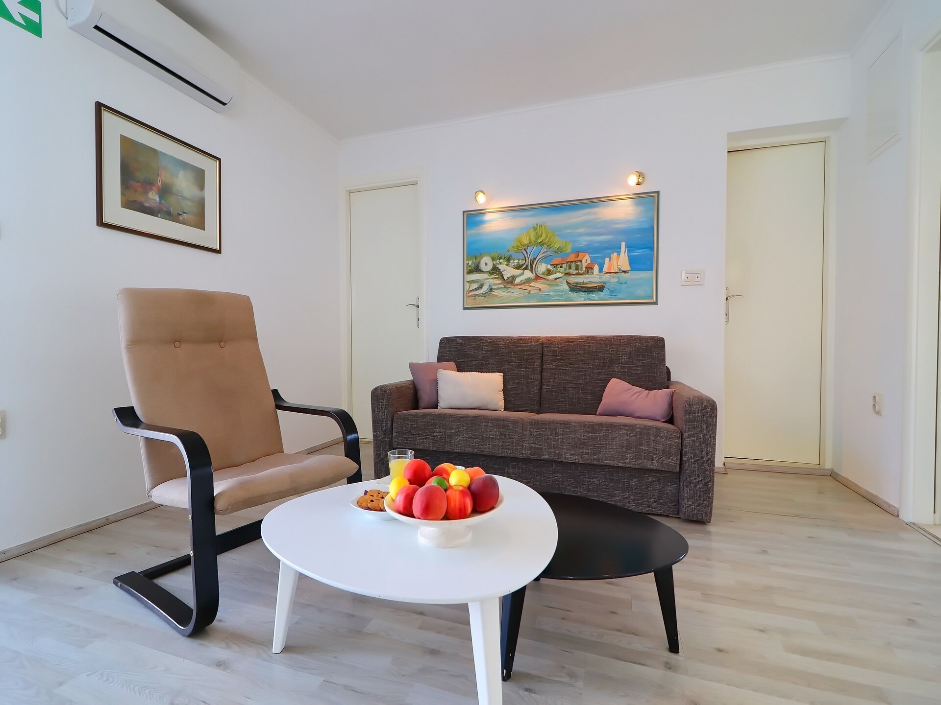 Villa Lavanda: Ruime 5-slaapkamer villa met privézwembad en zeezicht in Zavalatica - foto 5