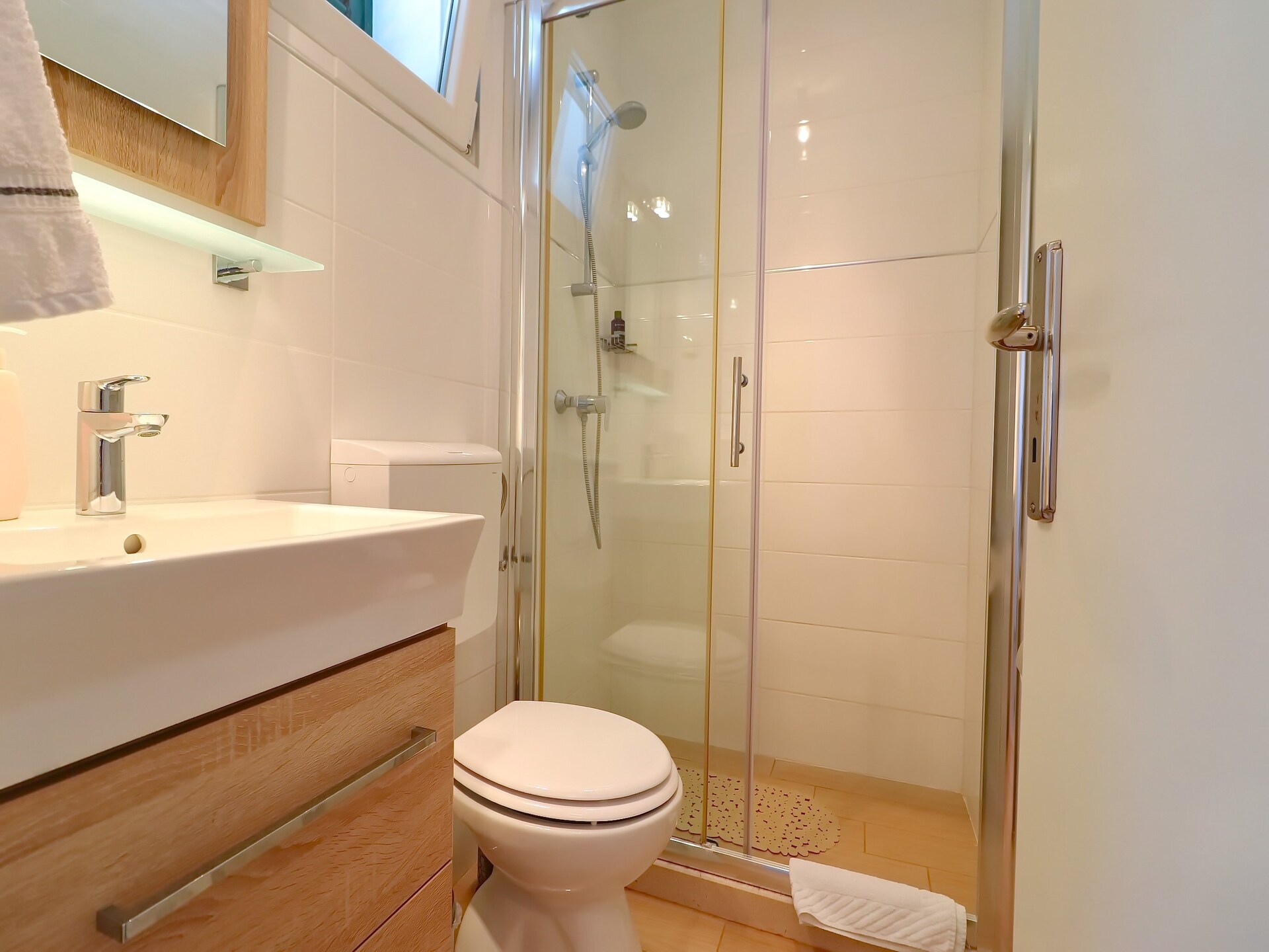 Villa Lavanda: Ruime 5-slaapkamer villa met privézwembad en zeezicht in Zavalatica - foto 24