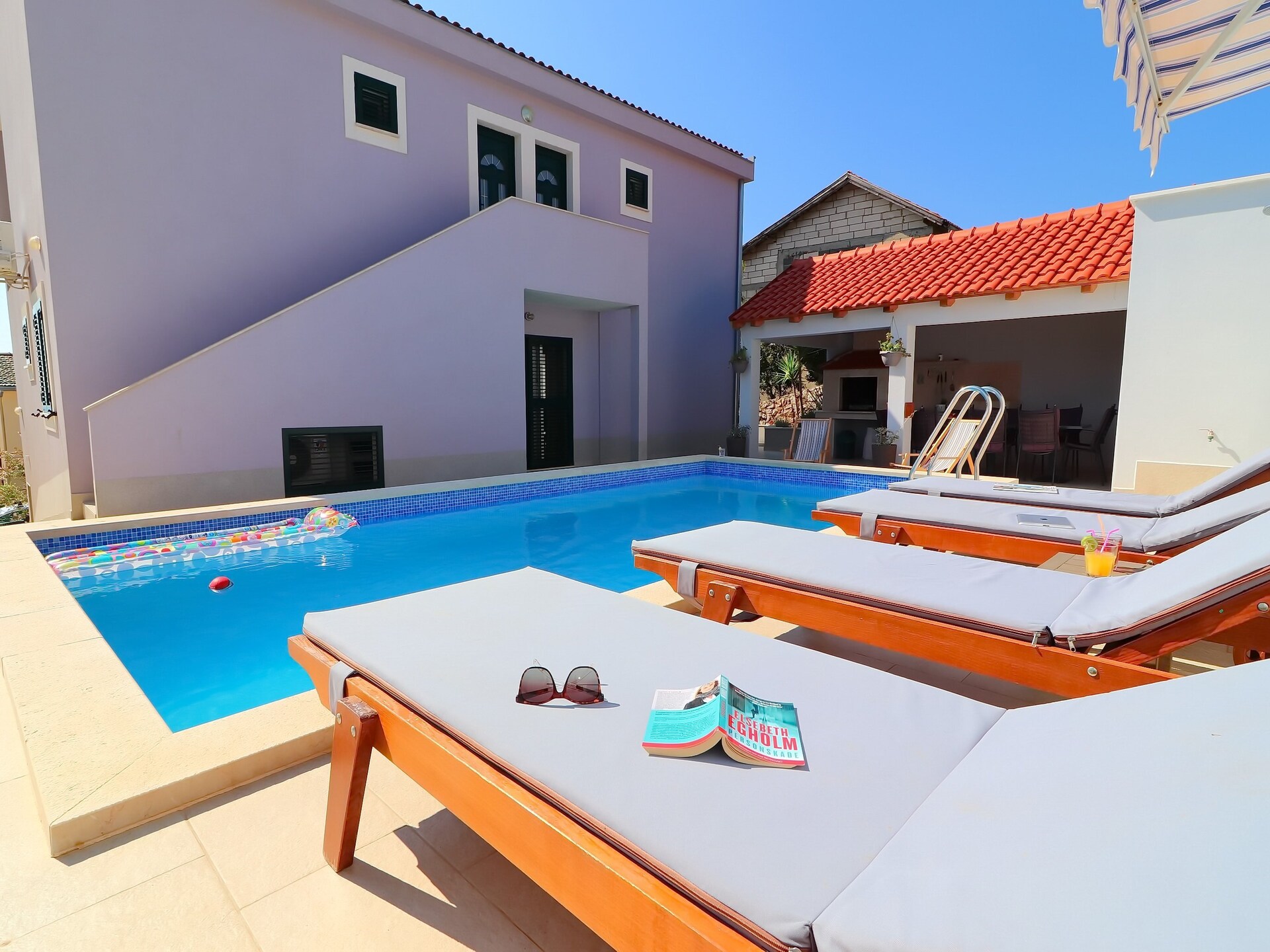 Villa Lavanda: Ruime 5-slaapkamer villa met privézwembad en zeezicht in Zavalatica - foto 35