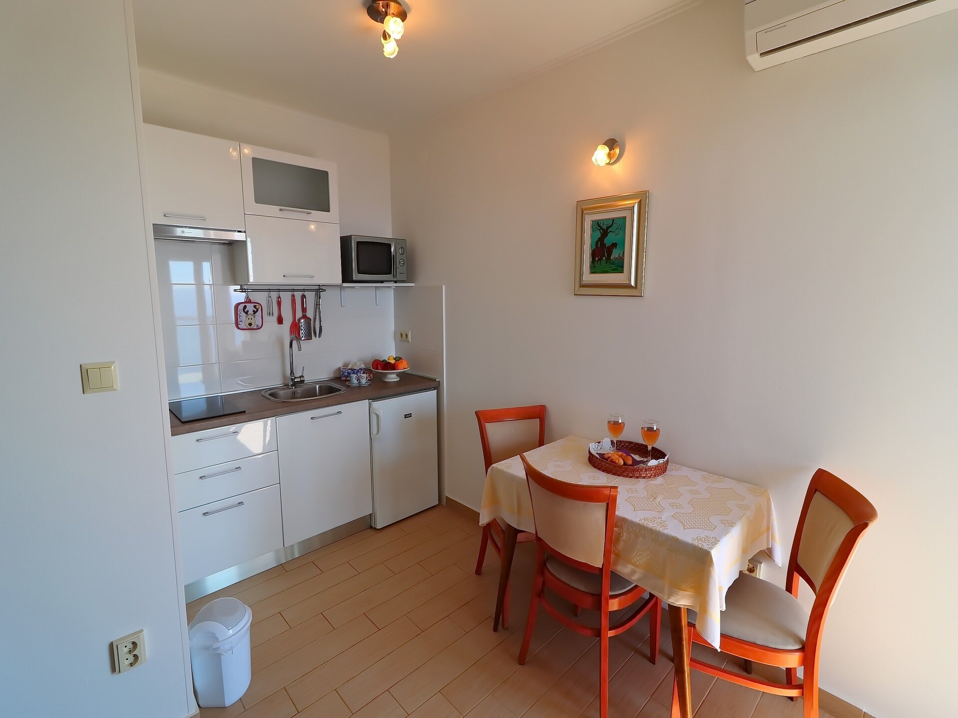 Villa Lavanda: Ruime 5-slaapkamer villa met privézwembad en zeezicht in Zavalatica - foto 9