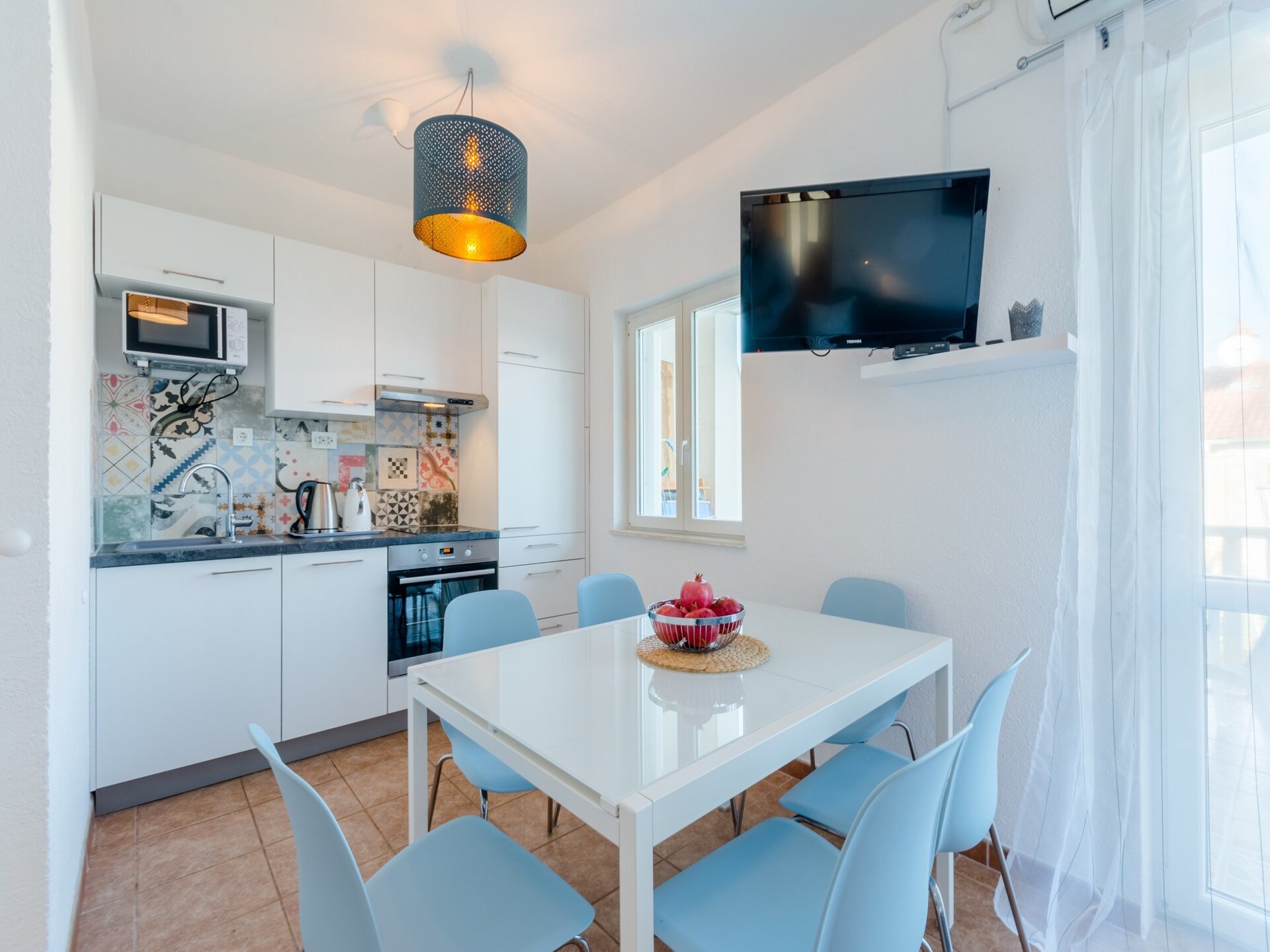 Aan zee: Ruim appartement met zeezicht in Splitska - foto 7