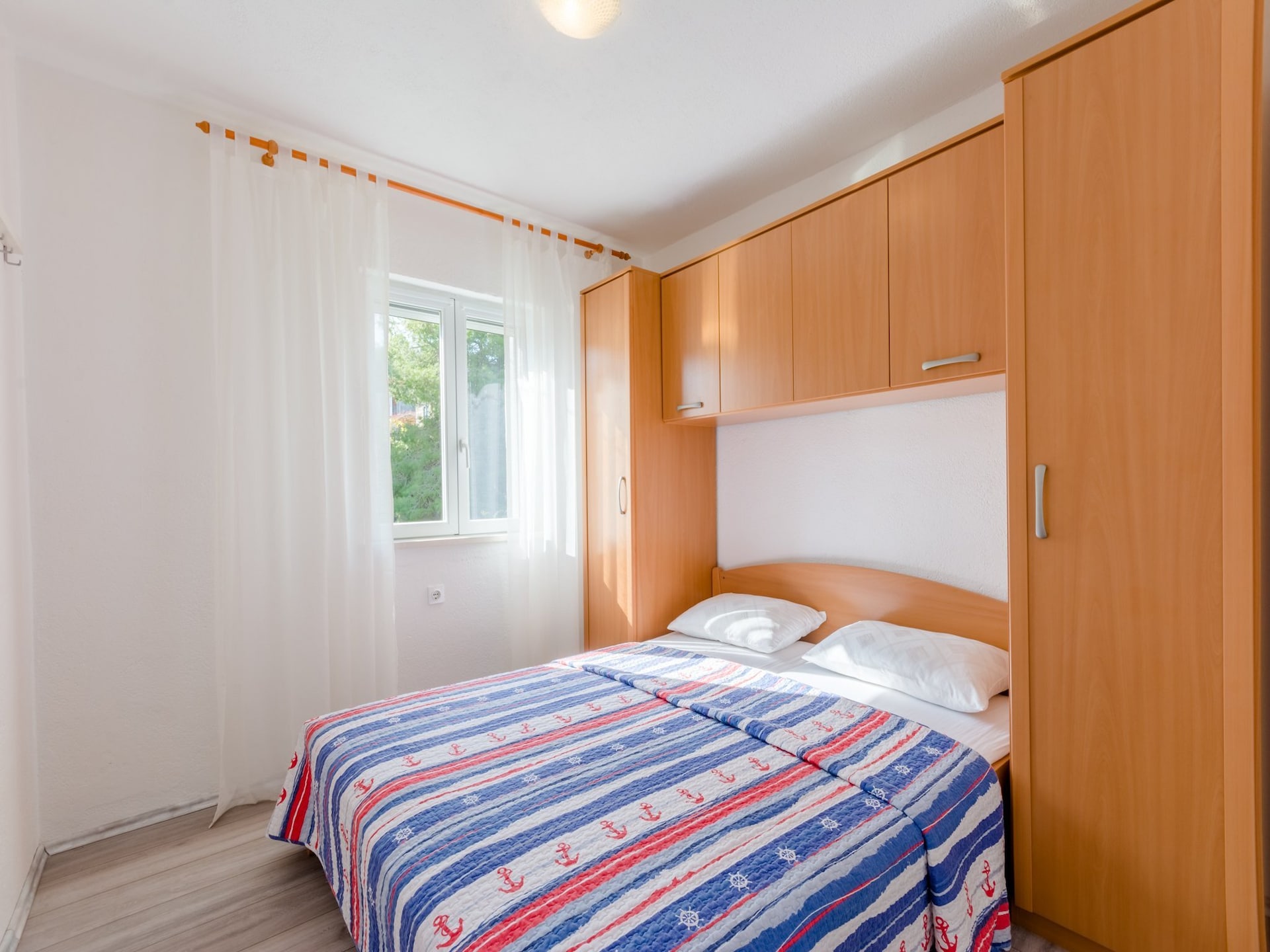 4-persoons appartement aan zee in Splitska met zeezicht - foto 12