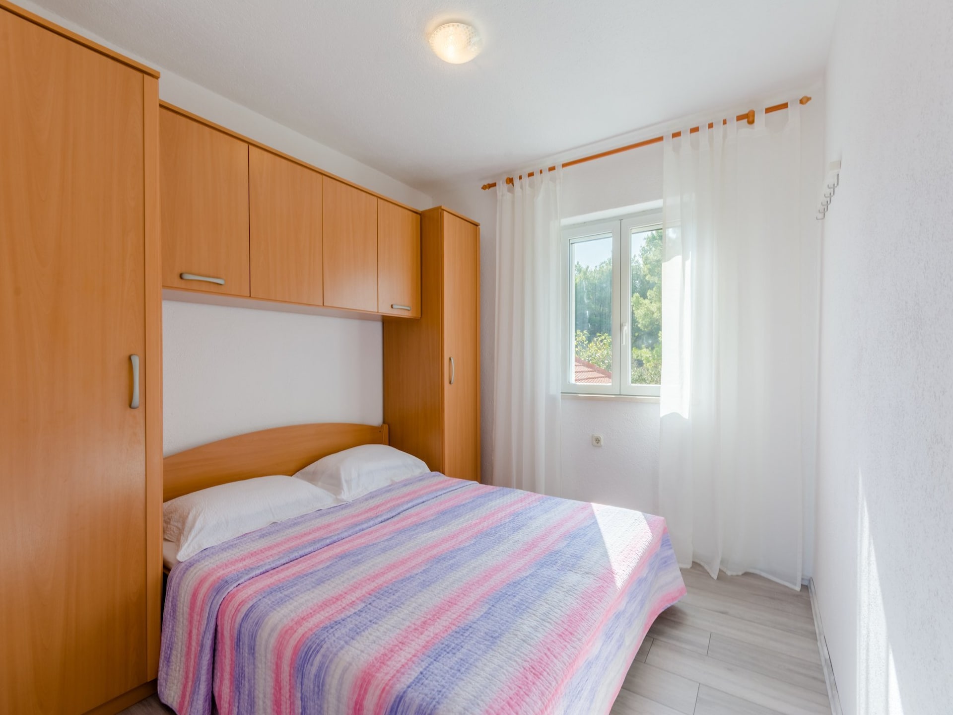4-persoons appartement aan zee in Splitska met zeezicht - foto 17