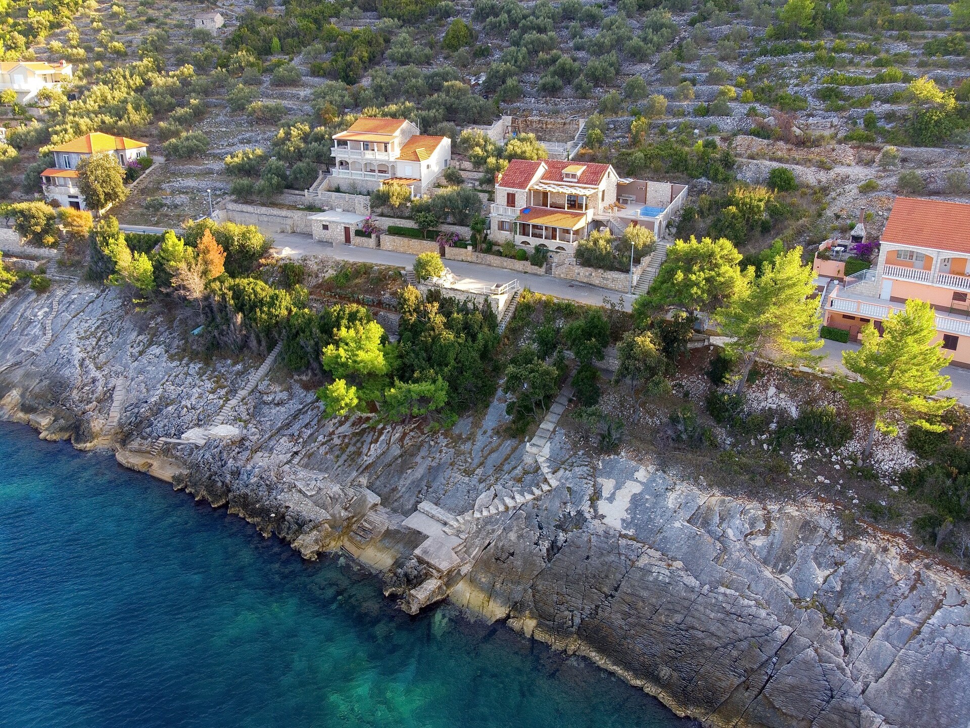 Zonovergoten villa aan zee met privézwembad en weids uitzicht op Korčula - foto 21