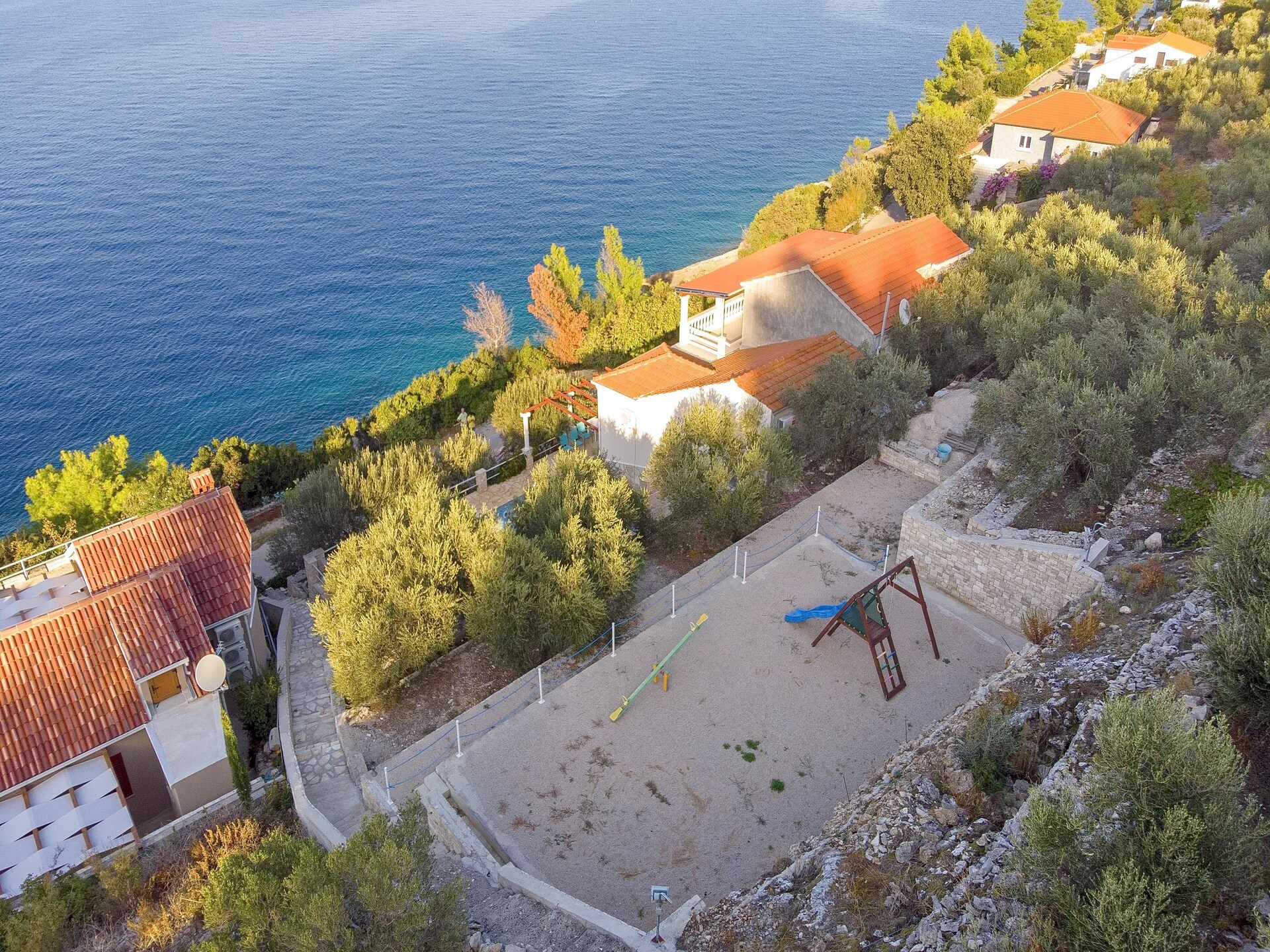 Zonovergoten villa aan zee met privézwembad en weids uitzicht op Korčula - foto 20