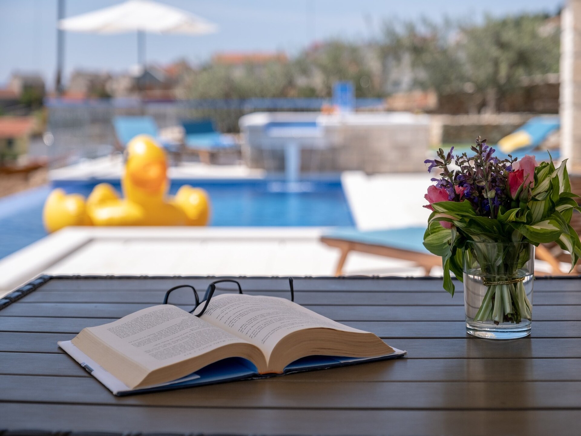 Villa Blue Sky in Bol: Ruimte, privacy en twee verwarmde zwembaden aan zee - foto 35