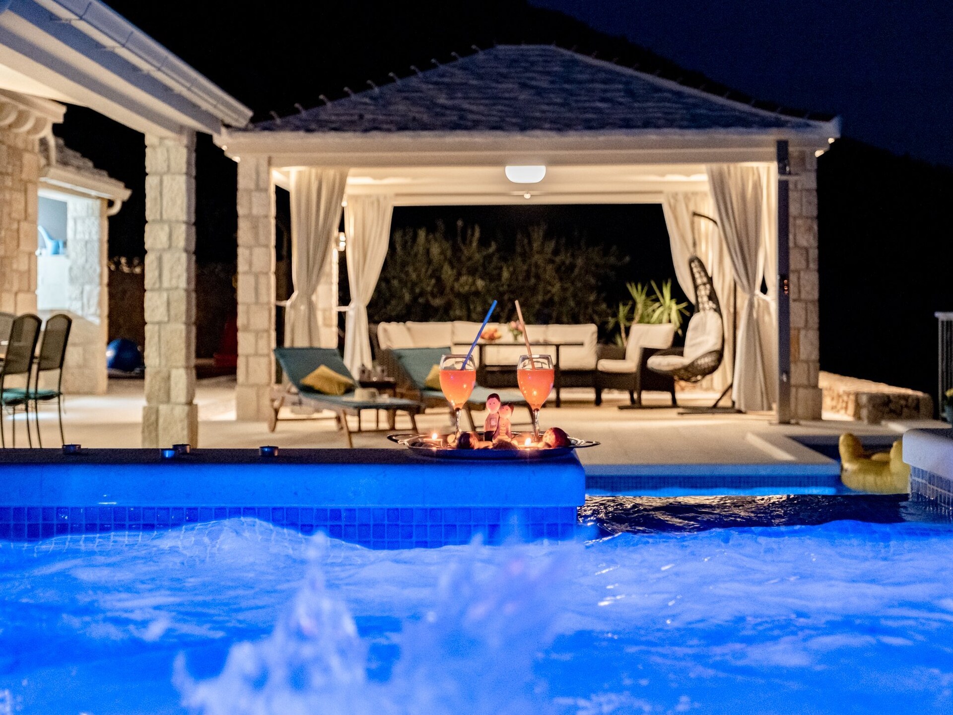 Villa Blue Sky in Bol: Ruimte, privacy en twee verwarmde zwembaden aan zee - foto 30