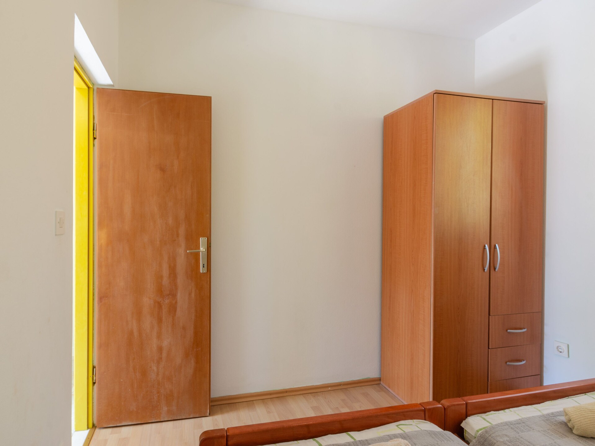 Ruim appartement met terras nabij de kust in Blato - foto 7