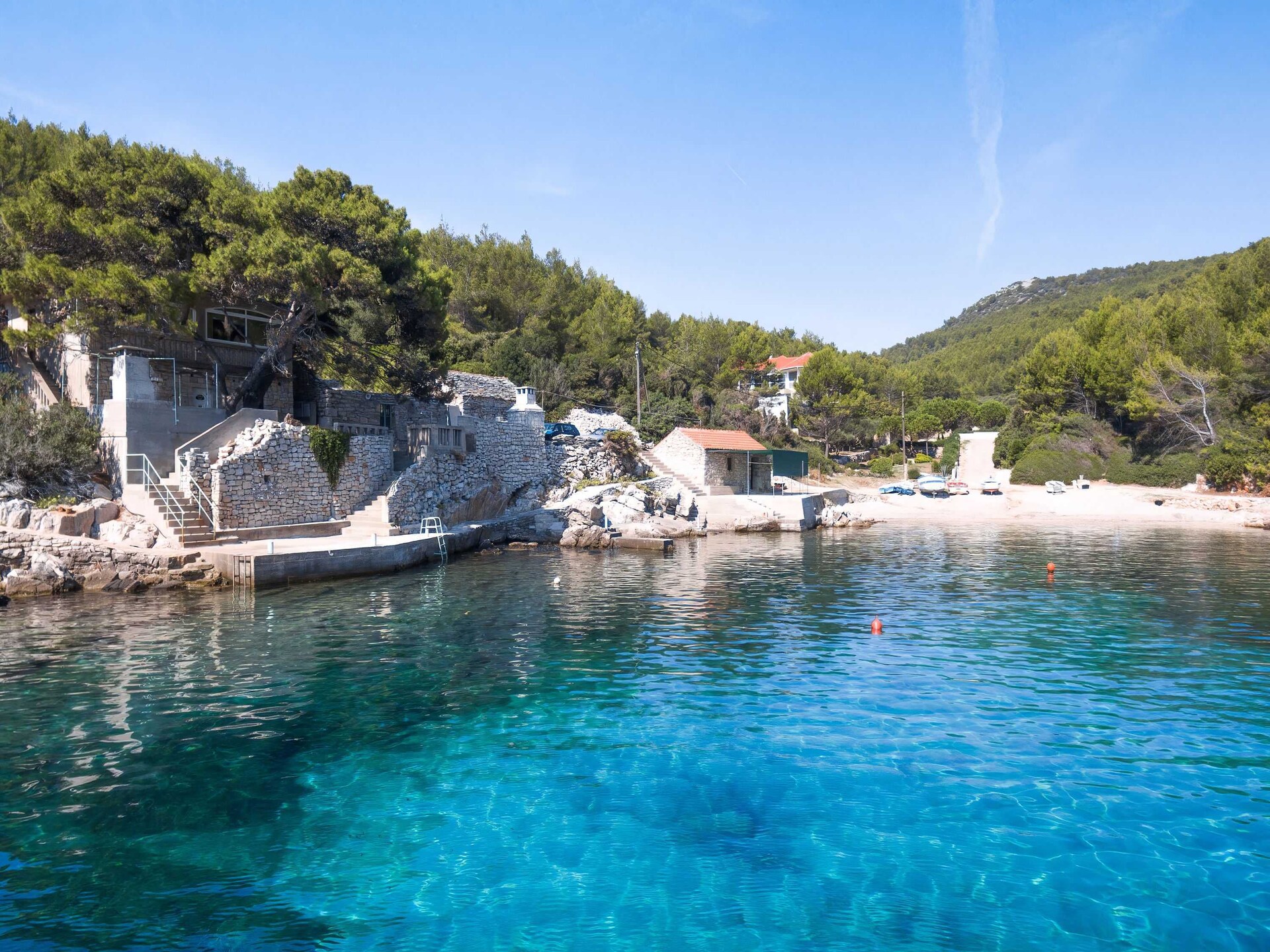 Ruim appartement met terras nabij de kust in Blato - foto 16