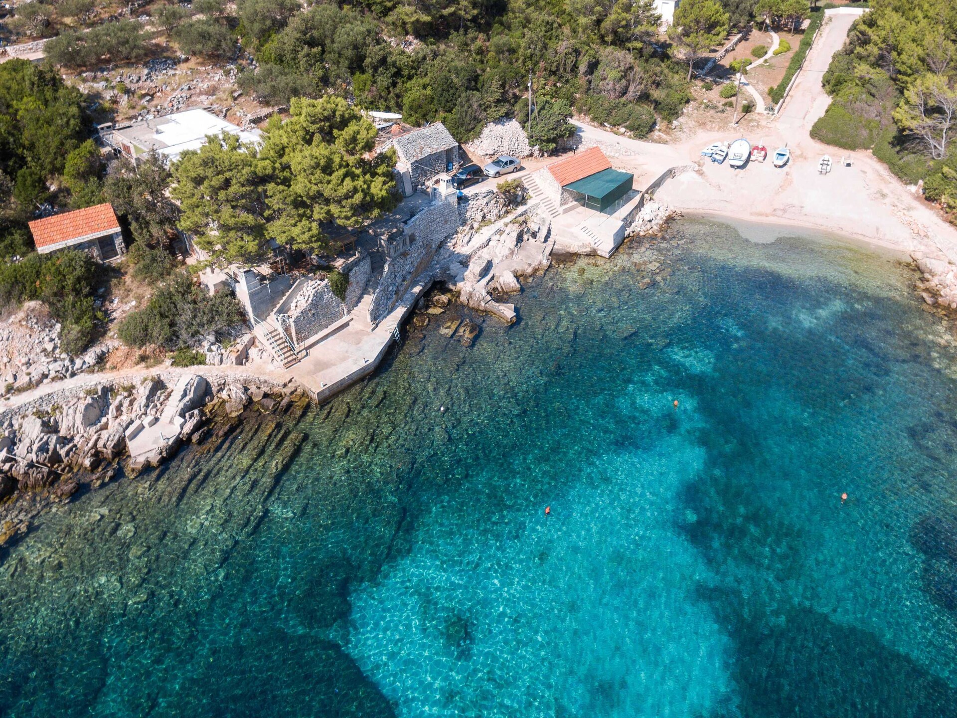 Ruim appartement met terras nabij de kust in Blato - foto 19
