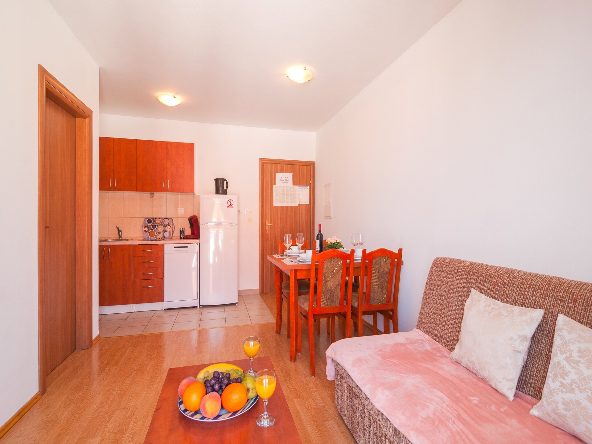 Appartement met zeezicht en balkon op 100 meter van het strand in Supetar - foto 2