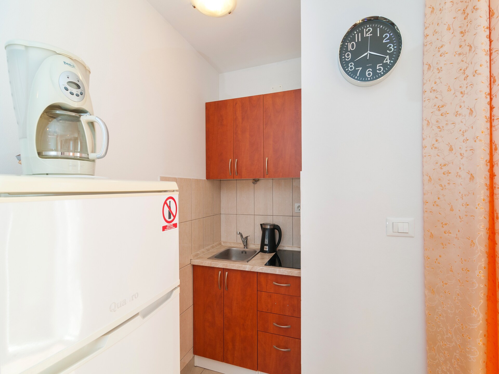 Appartement met balkon op 100m van strand in Supetar, eiland Brač - foto 4