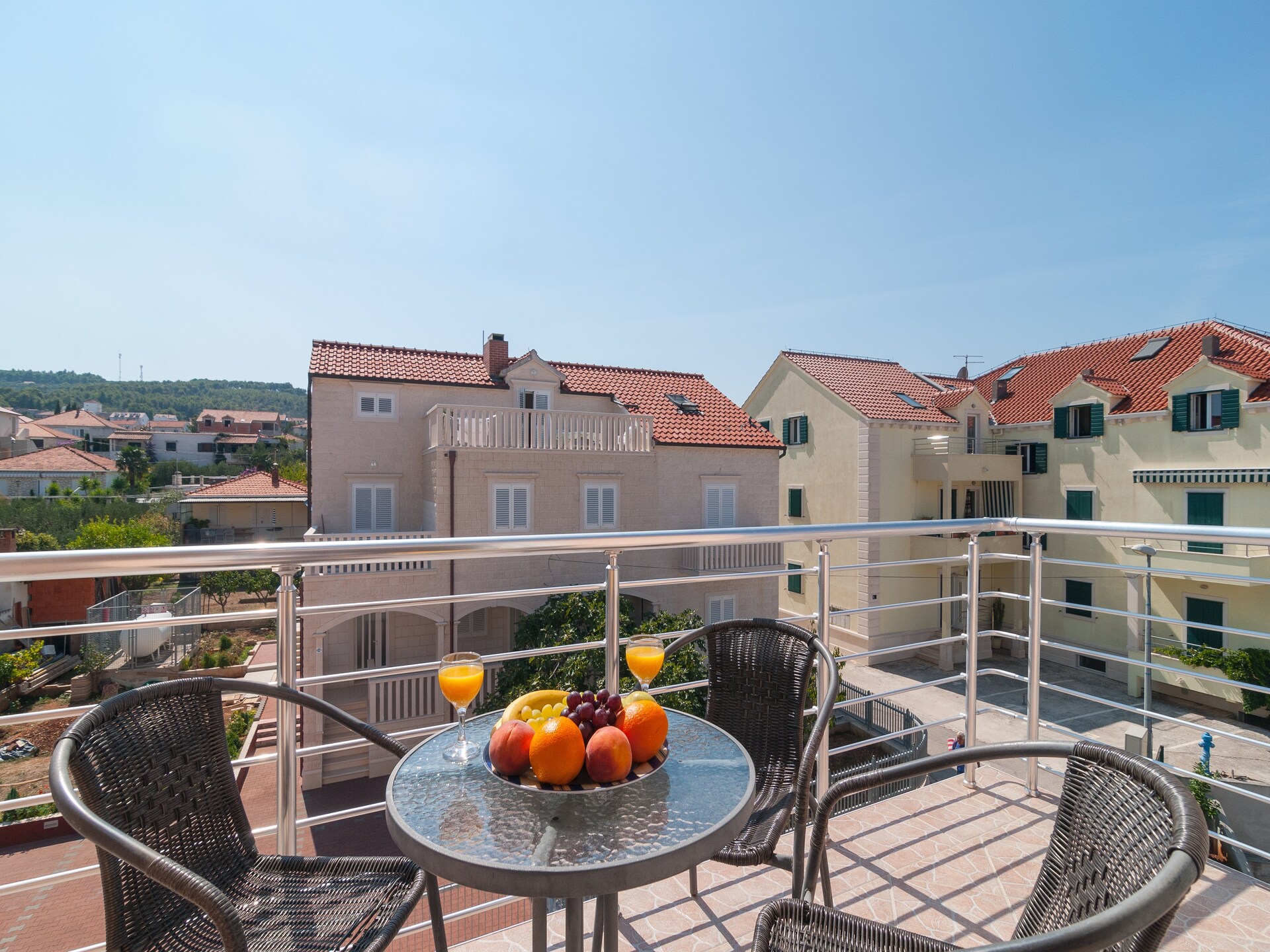Appartement met balkon op 100m van strand in Supetar, eiland Brač - foto 1