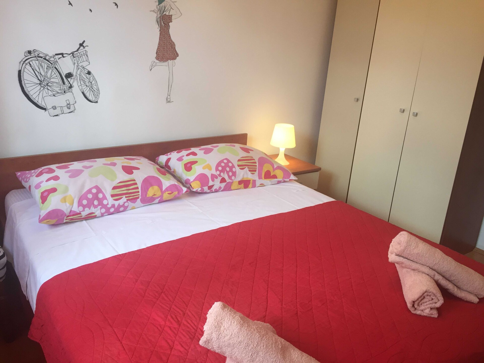 Comfortabel appartement voor 4 bij Split met gedeeld terras en BBQ - foto 8