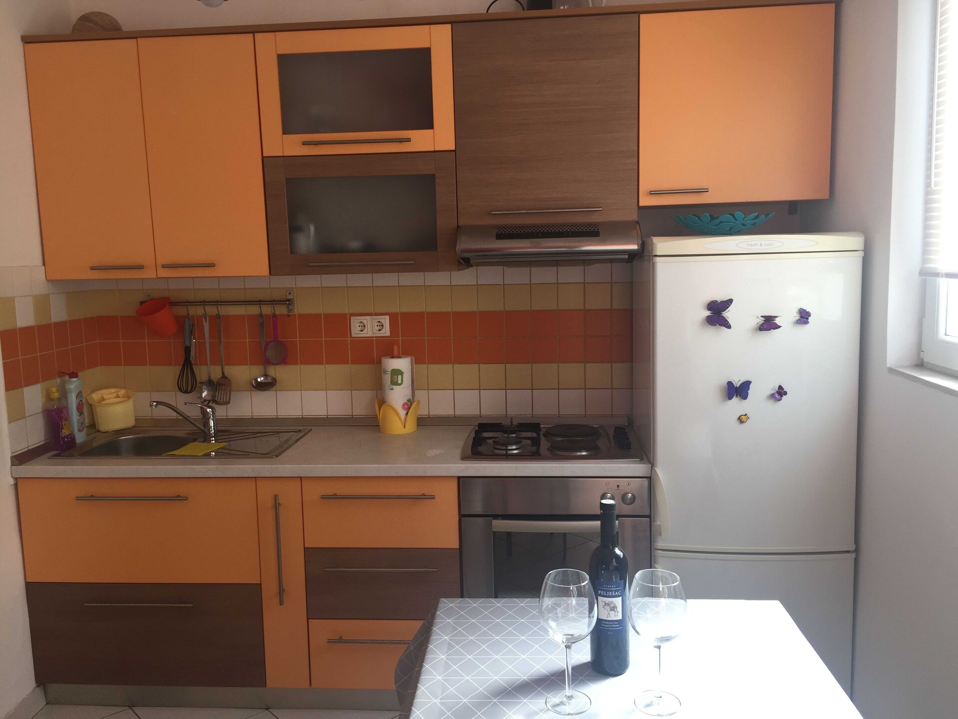 Comfortabel appartement voor 4 bij Split met gedeeld terras en BBQ - foto 7
