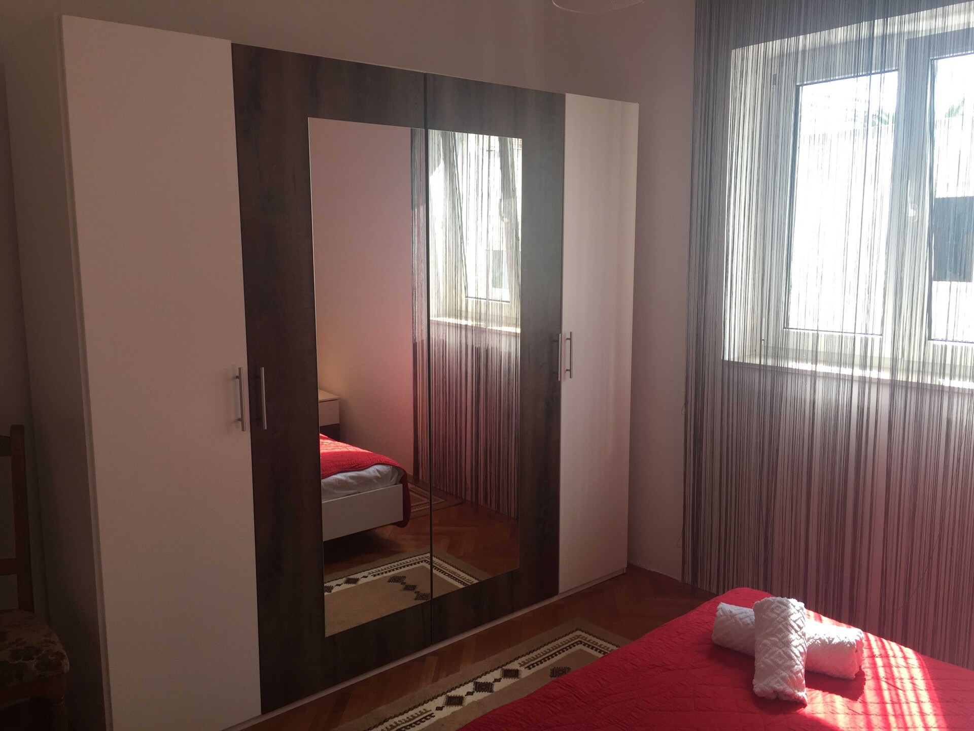 Comfortabel appartement voor 4 bij Split met gedeeld terras en BBQ - foto 10