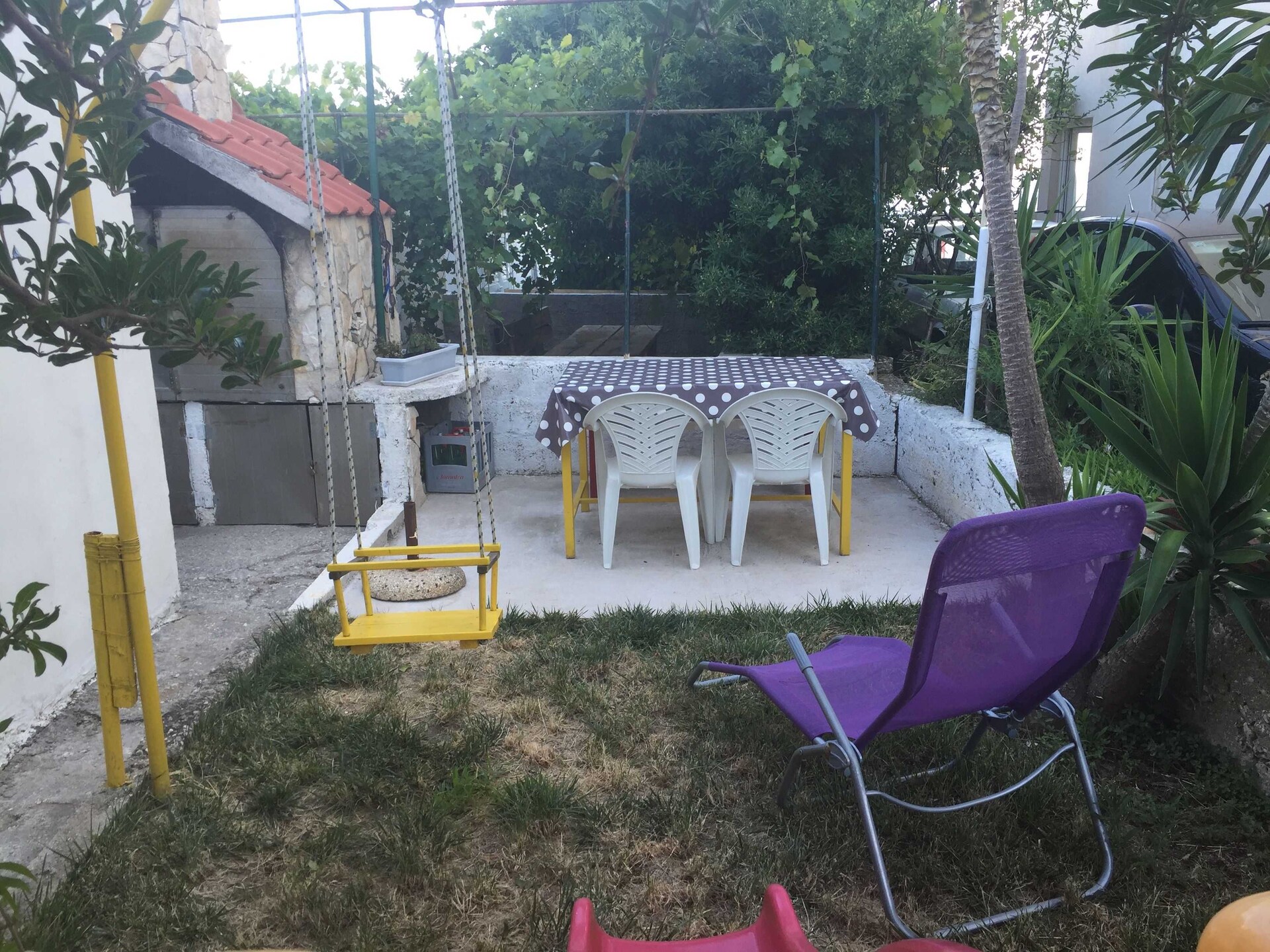 Comfortabel appartement voor 4 bij Split met gedeeld terras en BBQ - foto 1