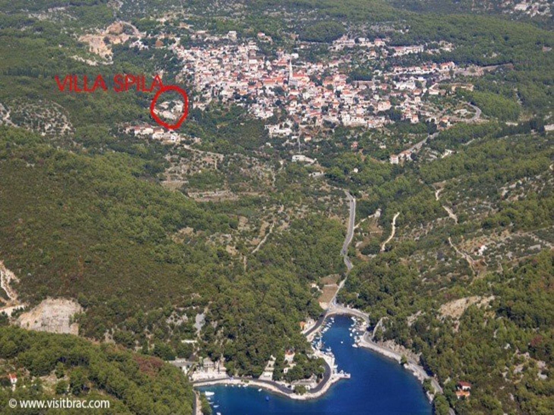 Villa Spilla: Ruim vakantiehuis met terras voor 8 op Brac, vlakbij zee - foto 6