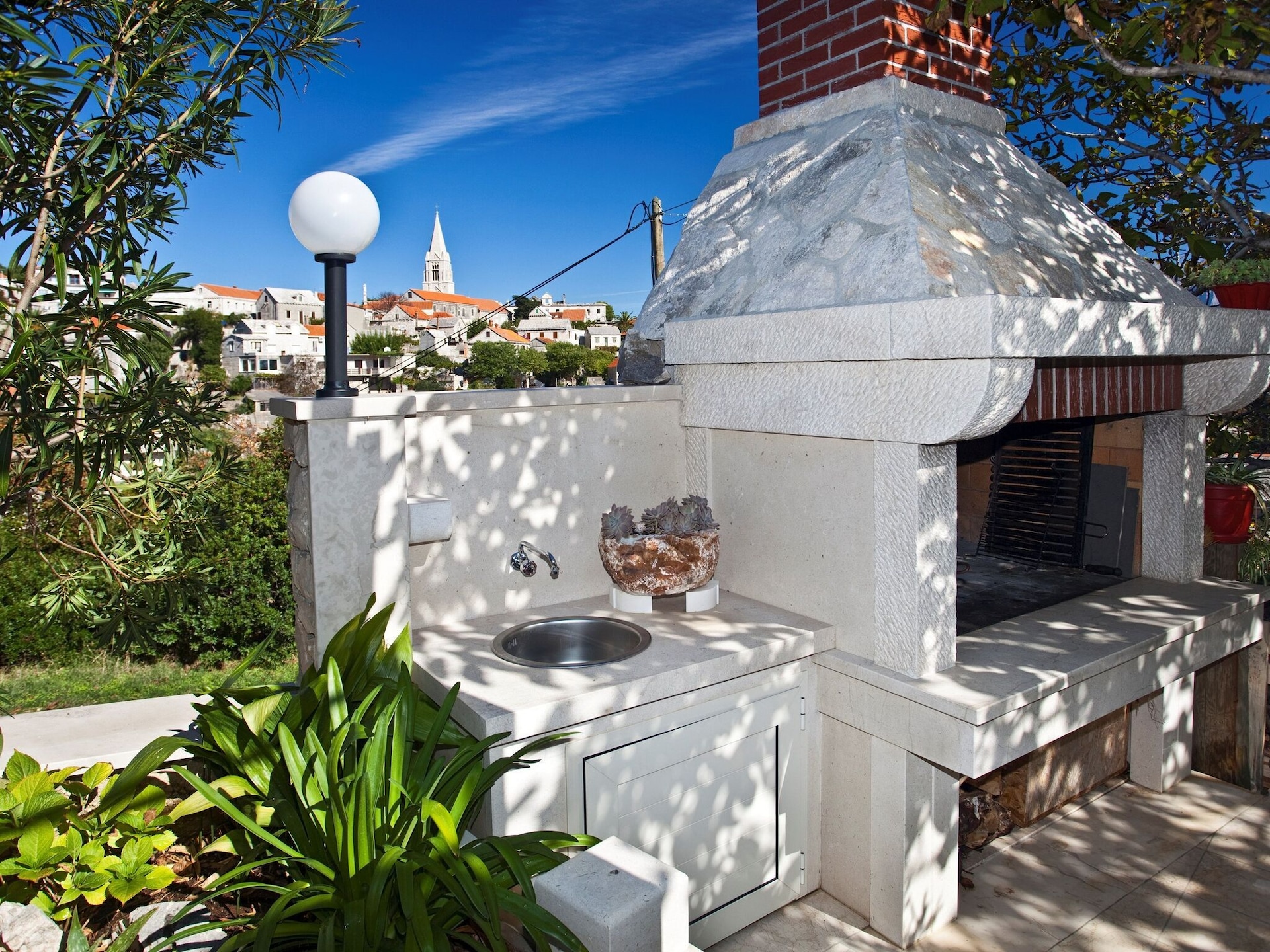 Villa Spilla: Ruim vakantiehuis met terras voor 8 op Brac, vlakbij zee - foto 15