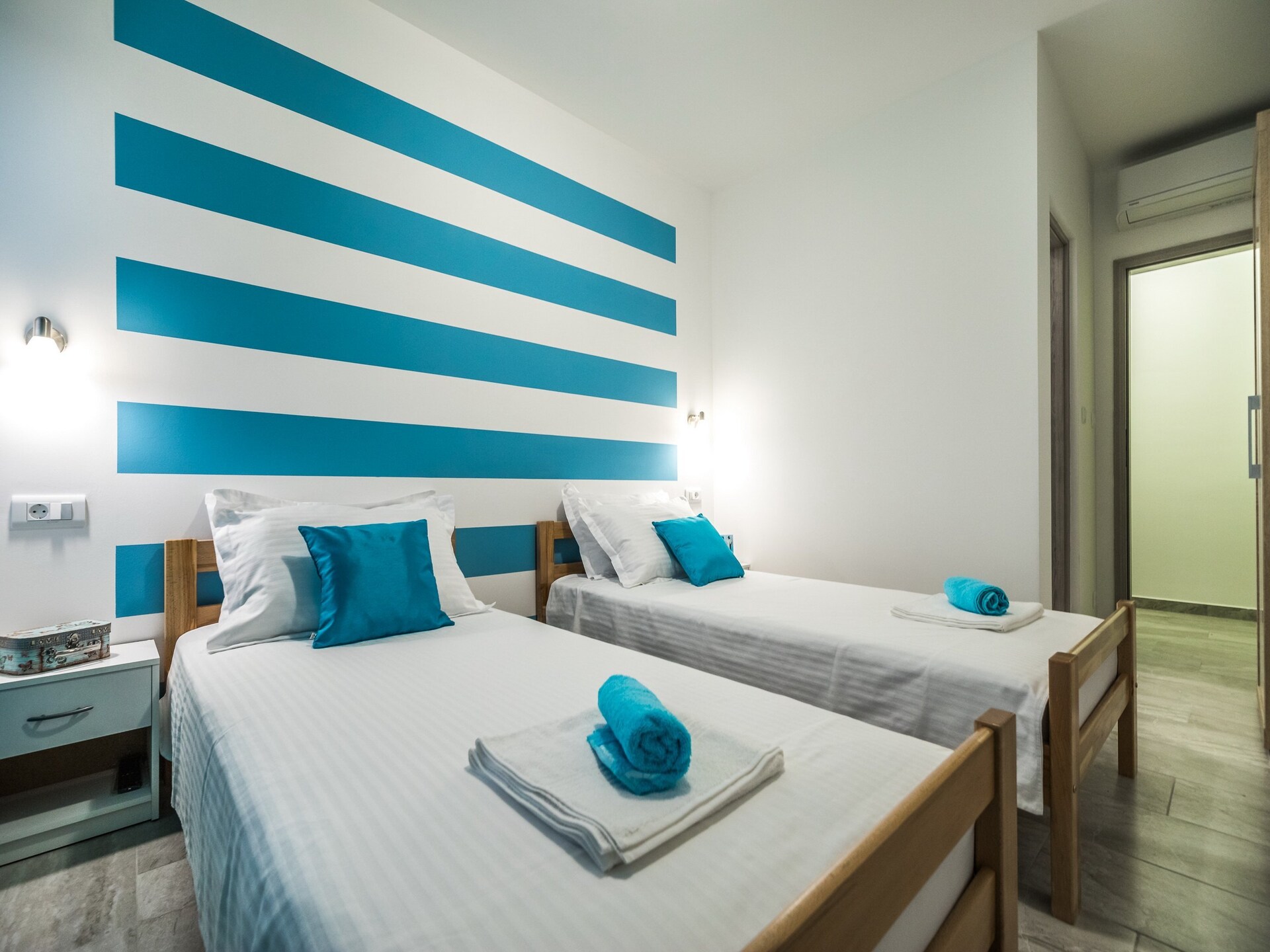 Knusse Twin Room (Blue) met gedeelde keuken, 500m van strand in Vela Luka - foto 3