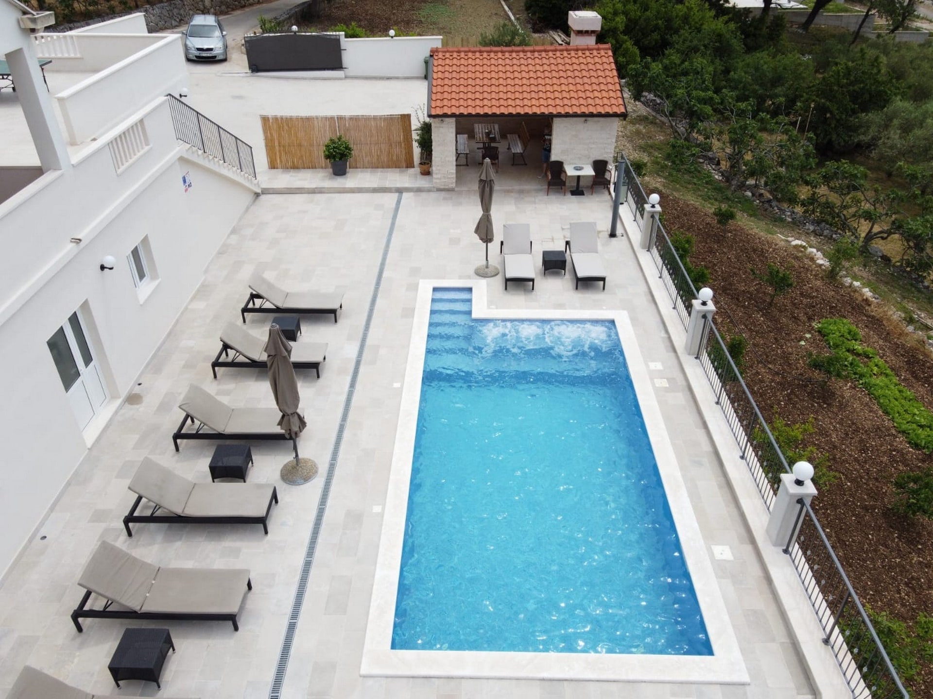 8-persoons villa met privézwembad in Pridvorje - foto 2