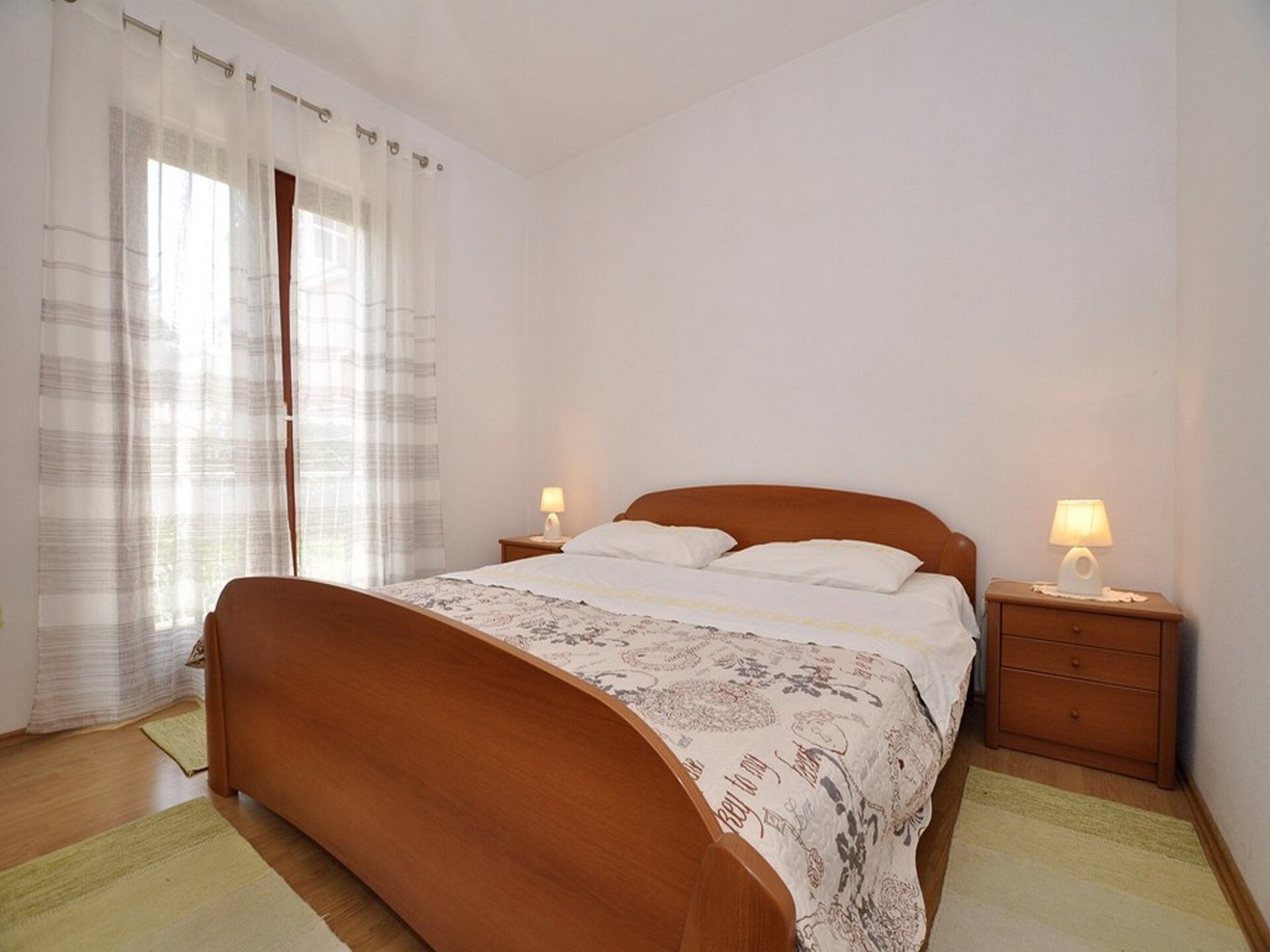 Comfortabel appartement met zeezicht en balkon in Postira, vlakbij het strand - foto 13