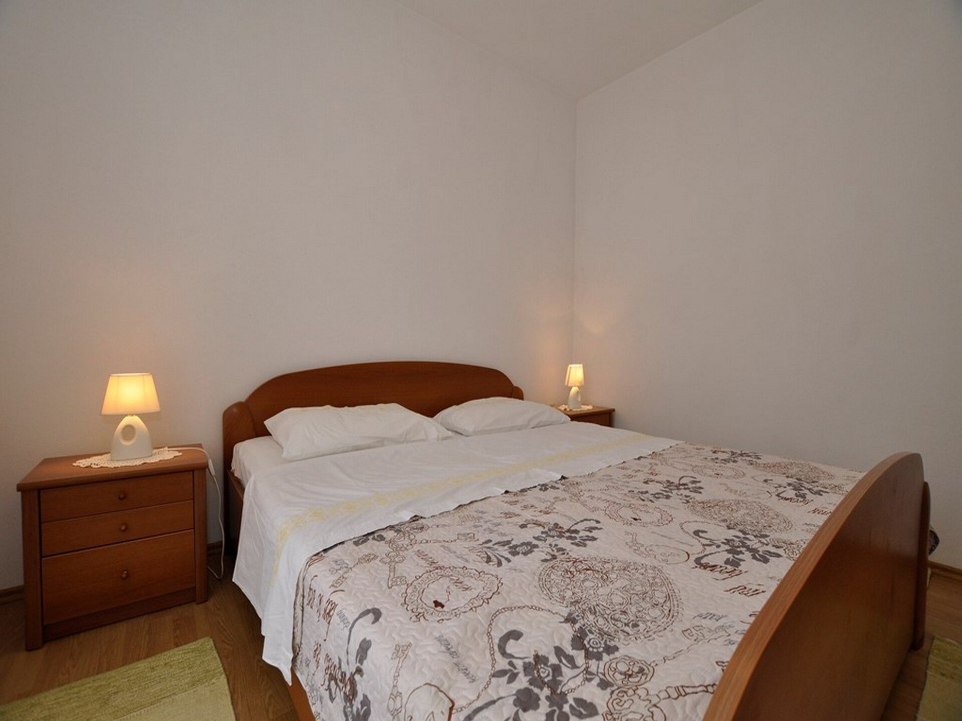 Comfortabel appartement met zeezicht en balkon in Postira, vlakbij het strand - foto 14